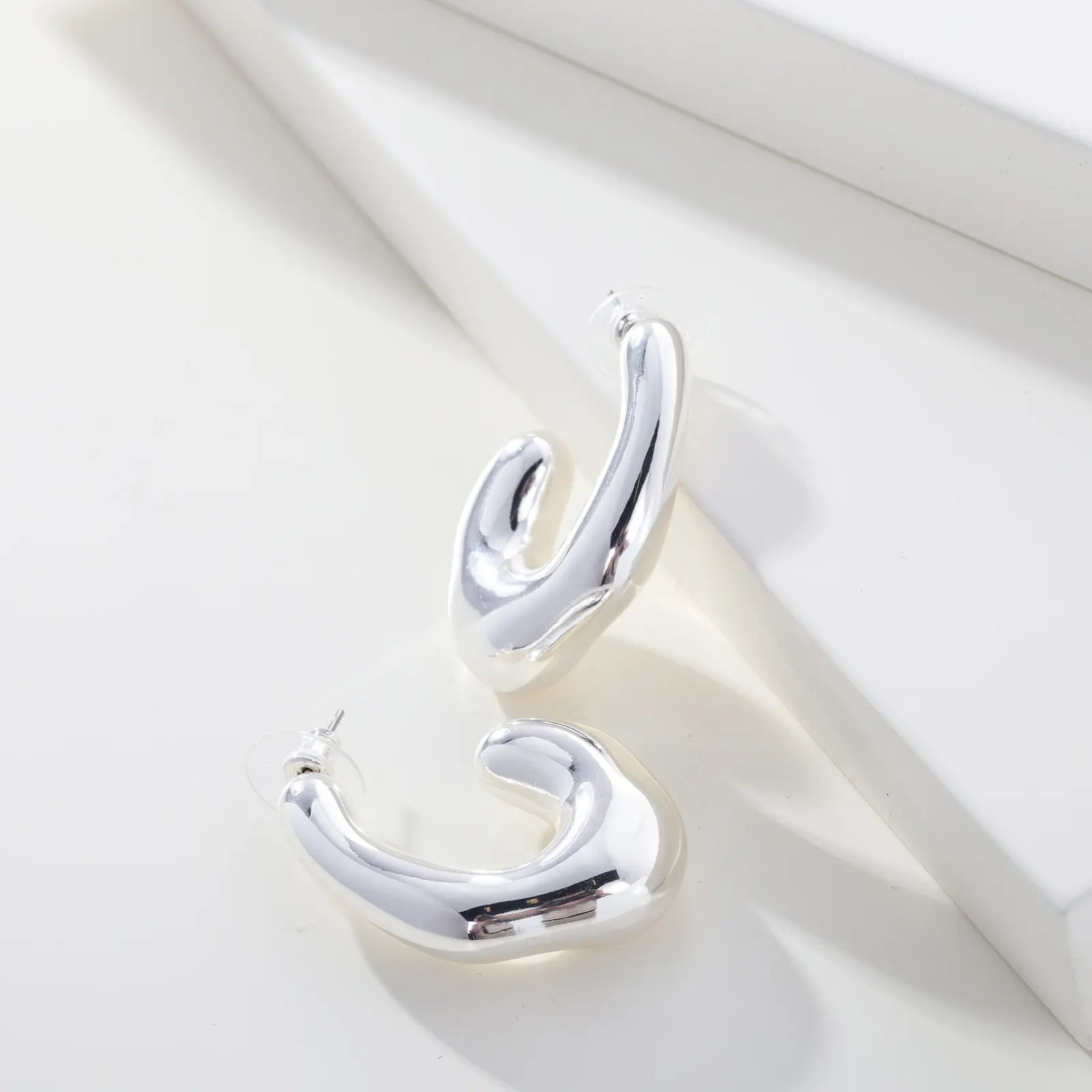 Merx Fashion Earring Shiny Silver Hoop