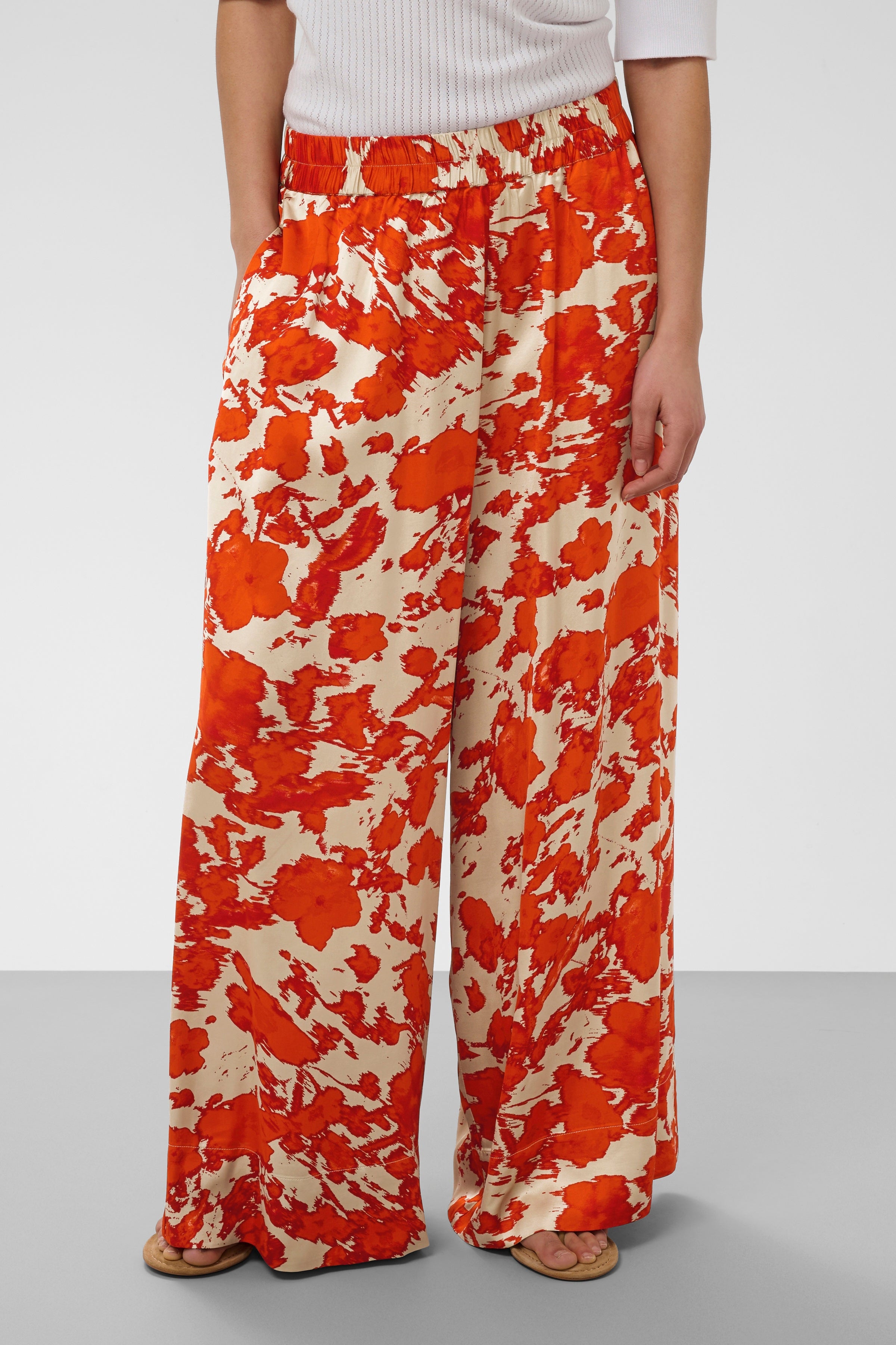 SLClero Floral Printed Pants