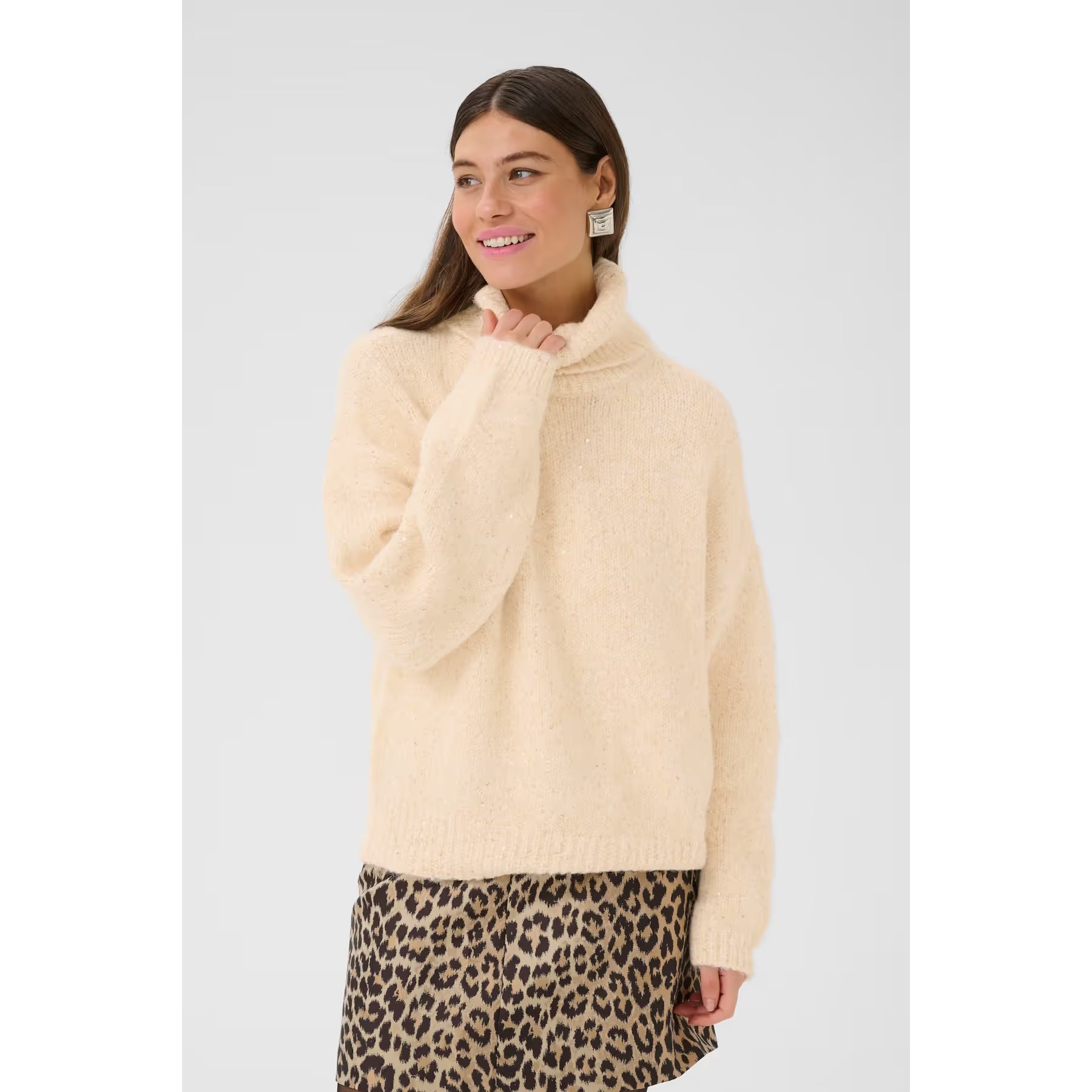 CUPriscilla Rollneck