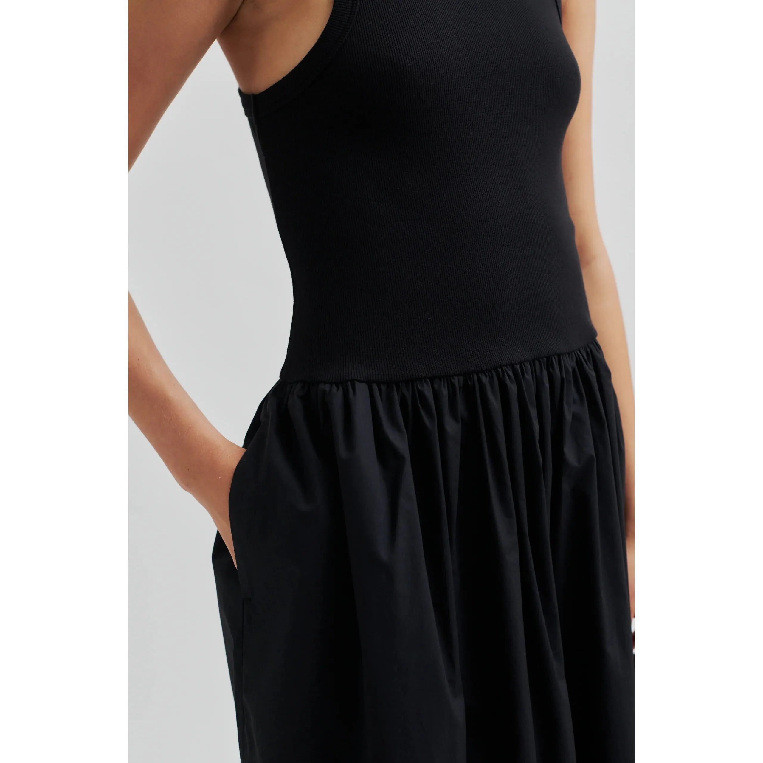 NULANA DRESS
