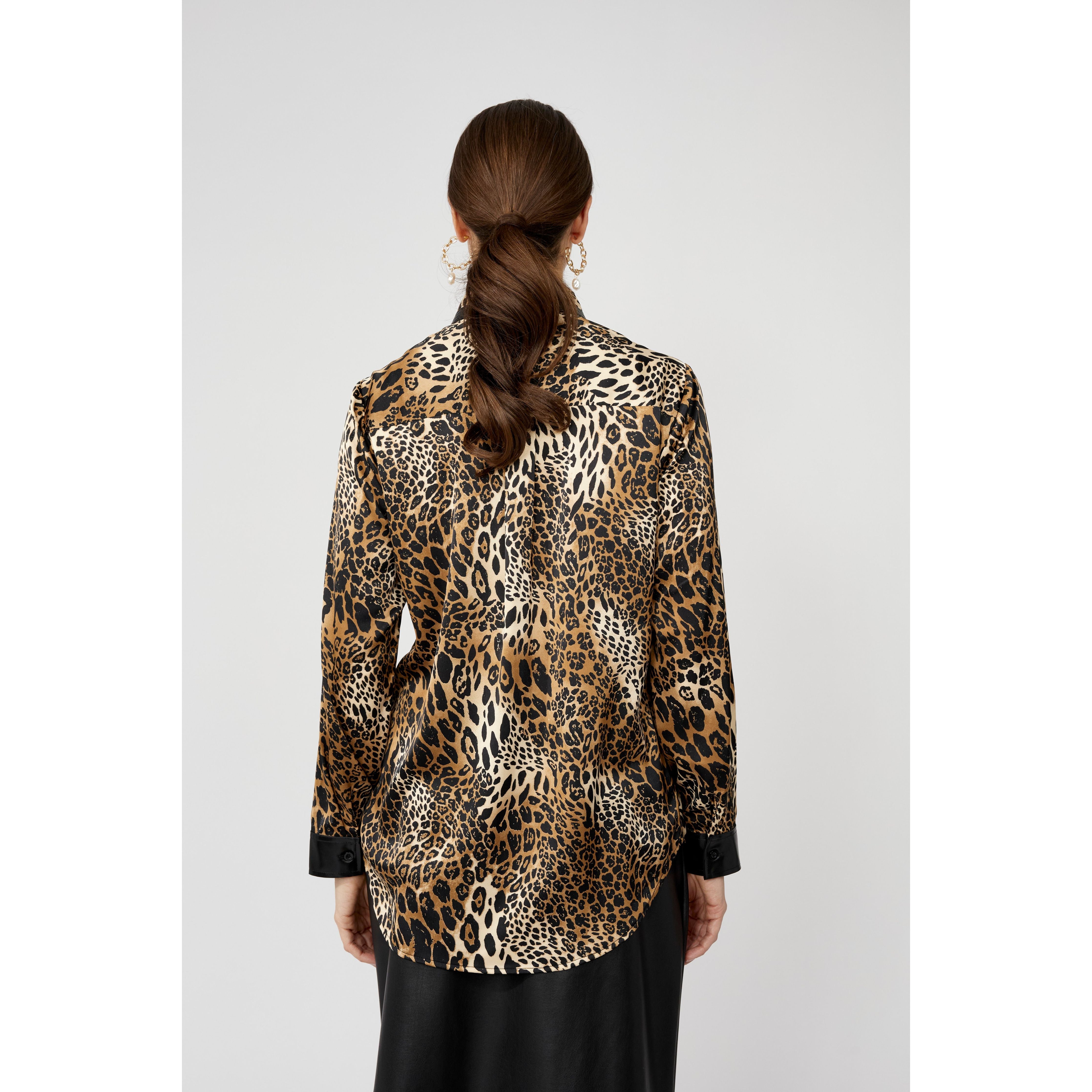 Frank Lyman Animal-print Buttoned Blouse 253782