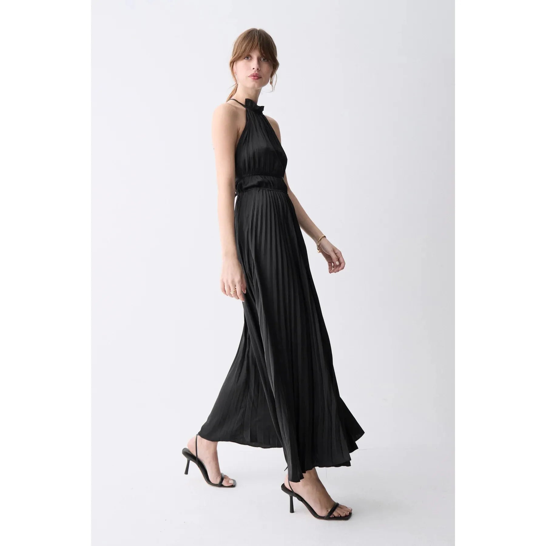 MONFORTE DRESS IN BLACK