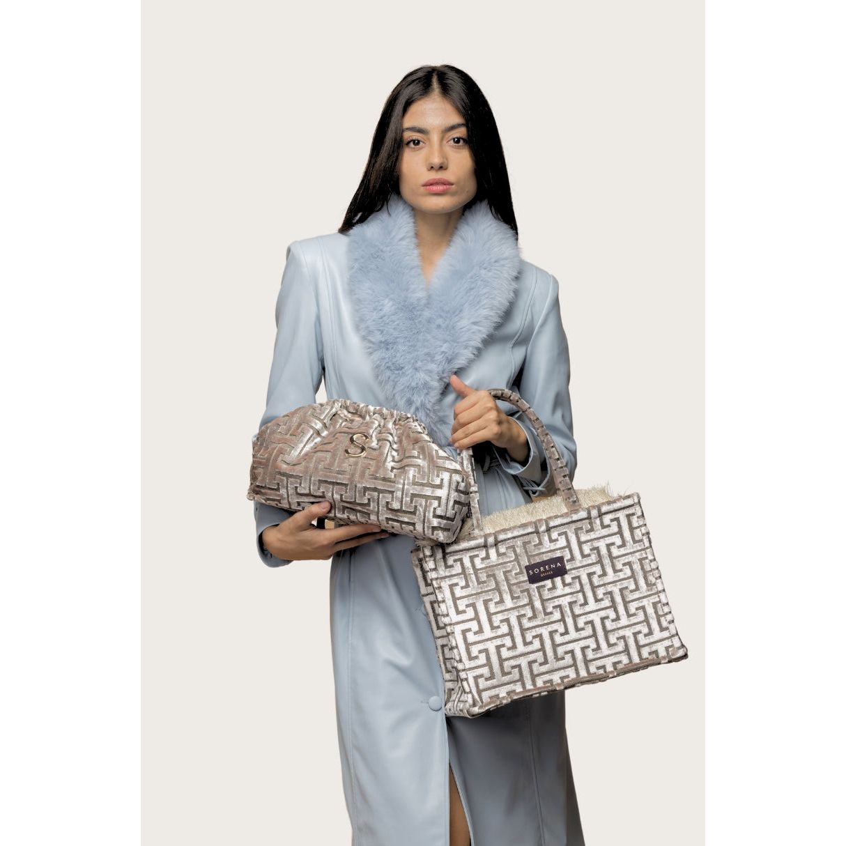 Daphne Medium Tote Bag