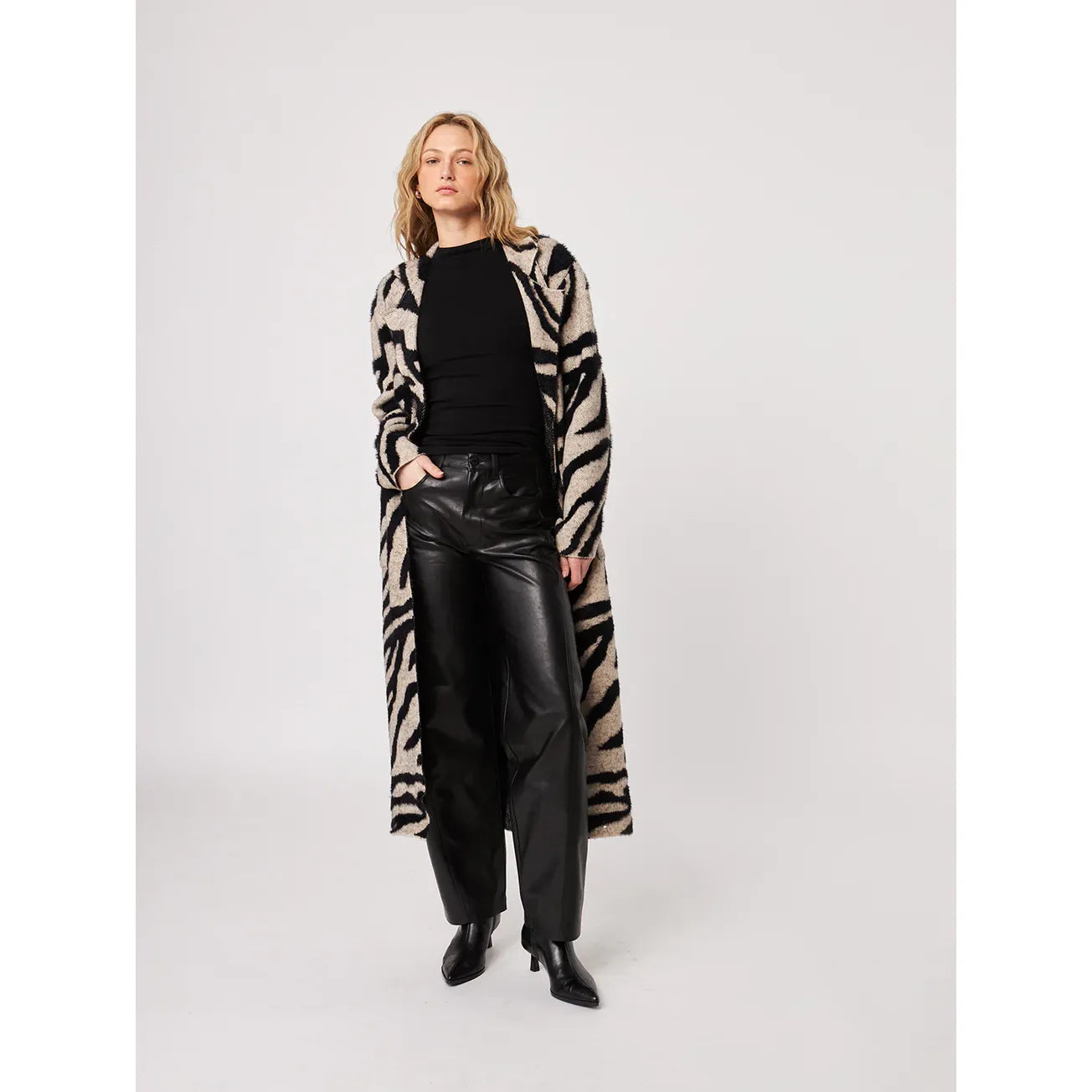 Rashad Long Cardigan – Shadow Zebra