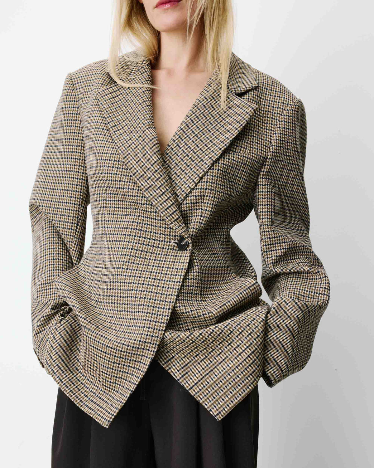 Tailored Houndstooth Blazer