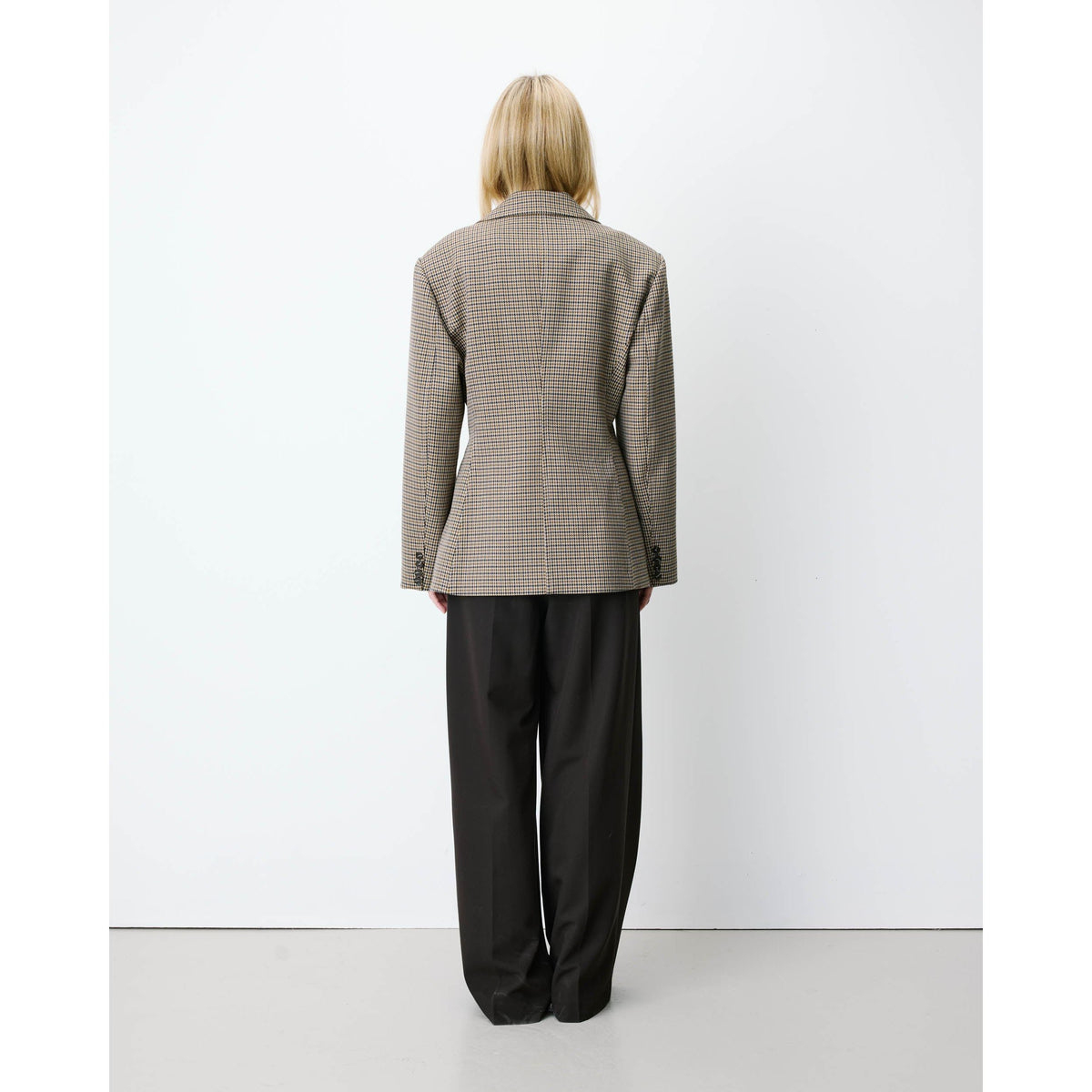 Tailored Houndstooth Blazer