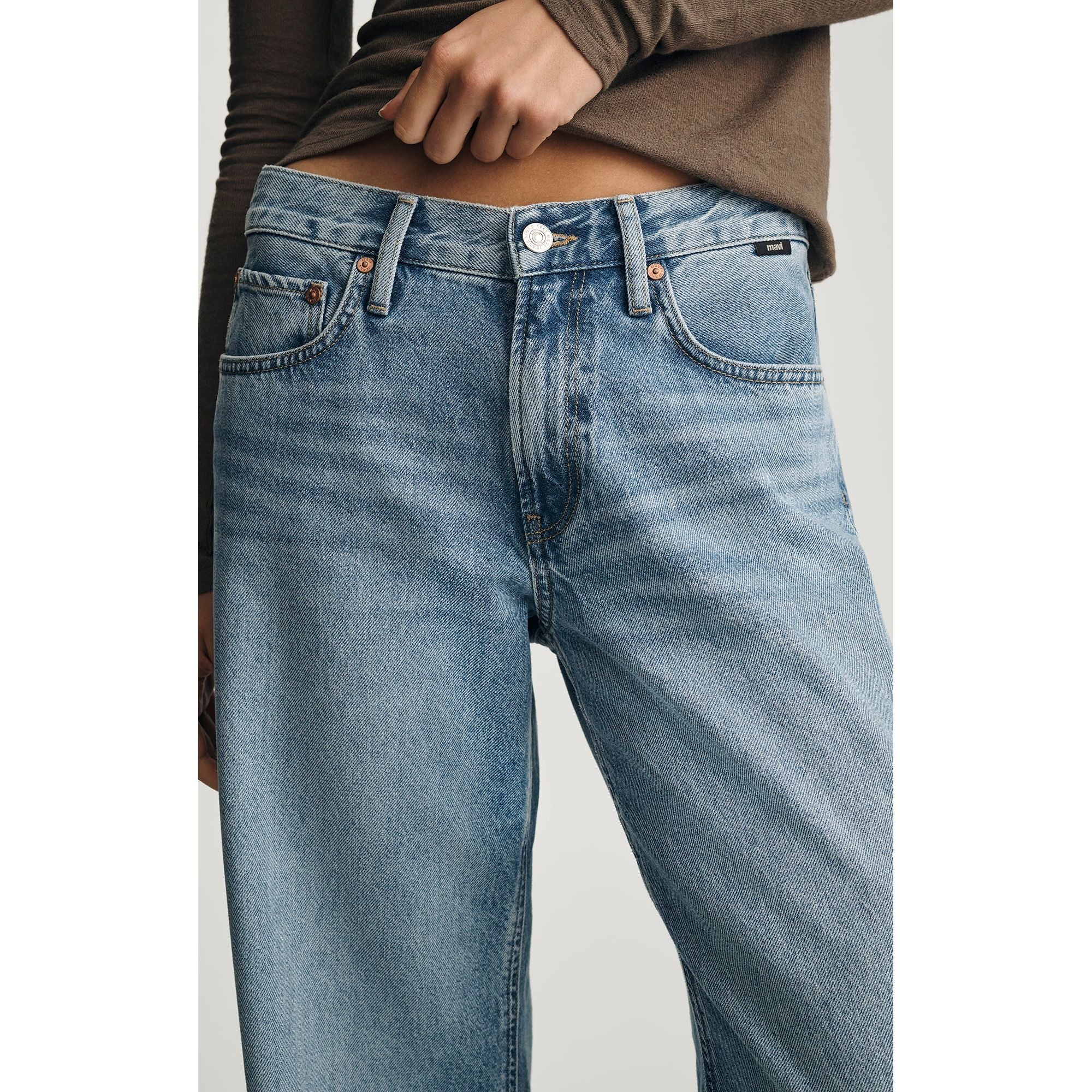 Sandy Wide Leg Jeans | Low Rise | Mid Used Classic Denim