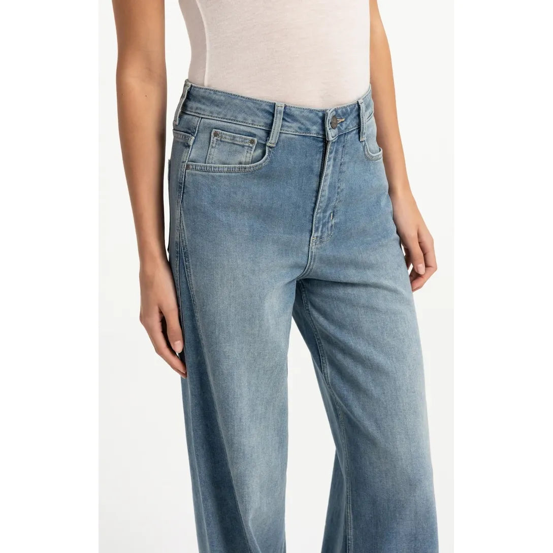 Wide Leg Jeans with Seam Details