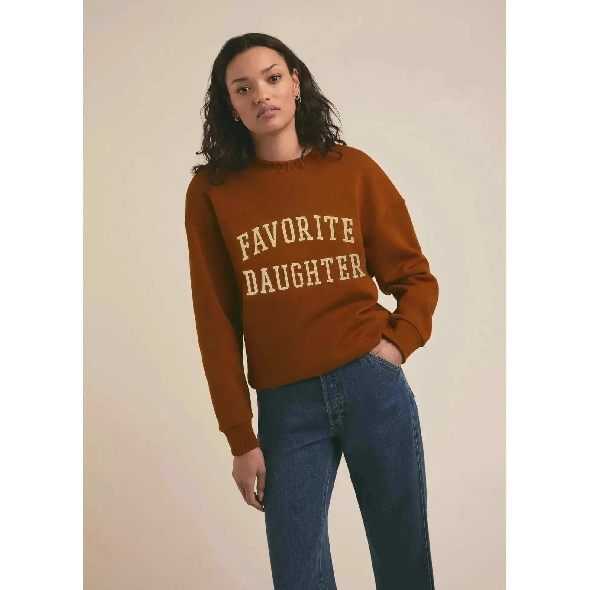 THE COLLEGIATE SWEATSHIRT