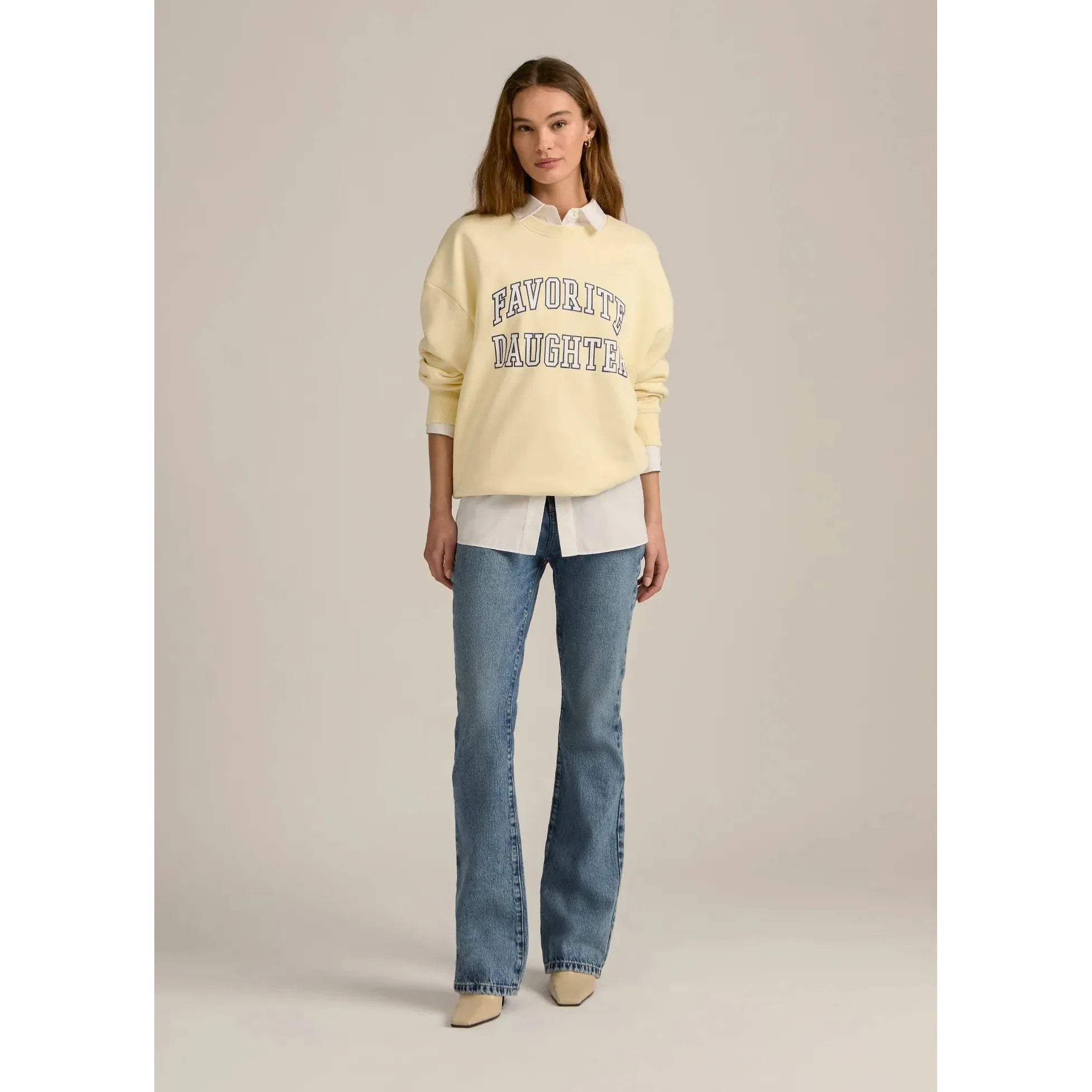 THE COLLEGIATE SWEATSHIRT