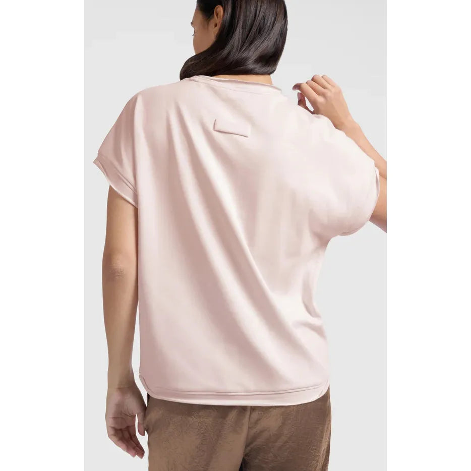 Heavy weight top with short sleeves and raw-edge finish