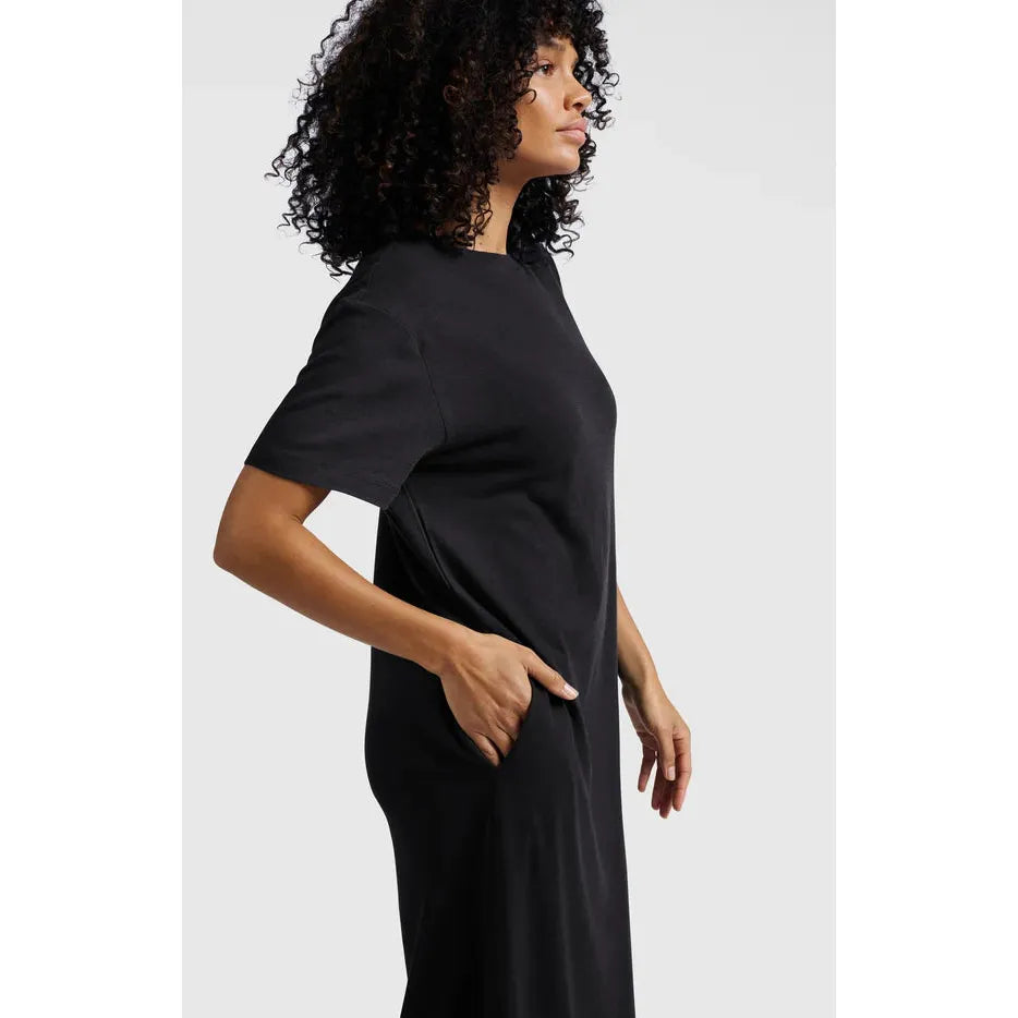 Linen blend T-shirt dress with short sleeves and slit