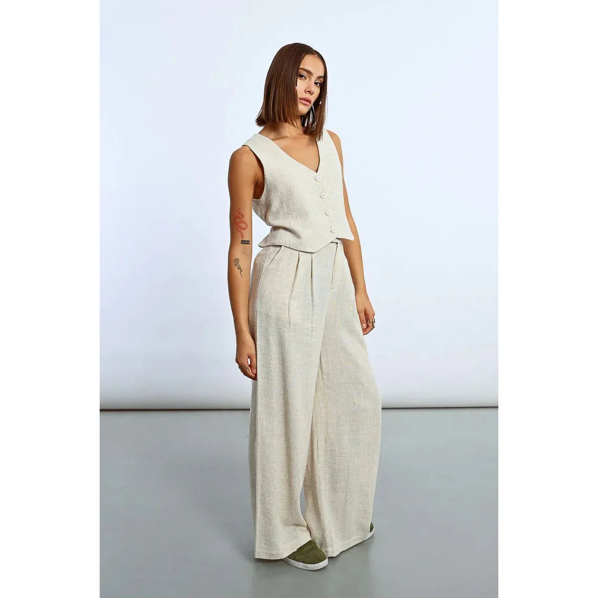 Linen-Inspired Bolero