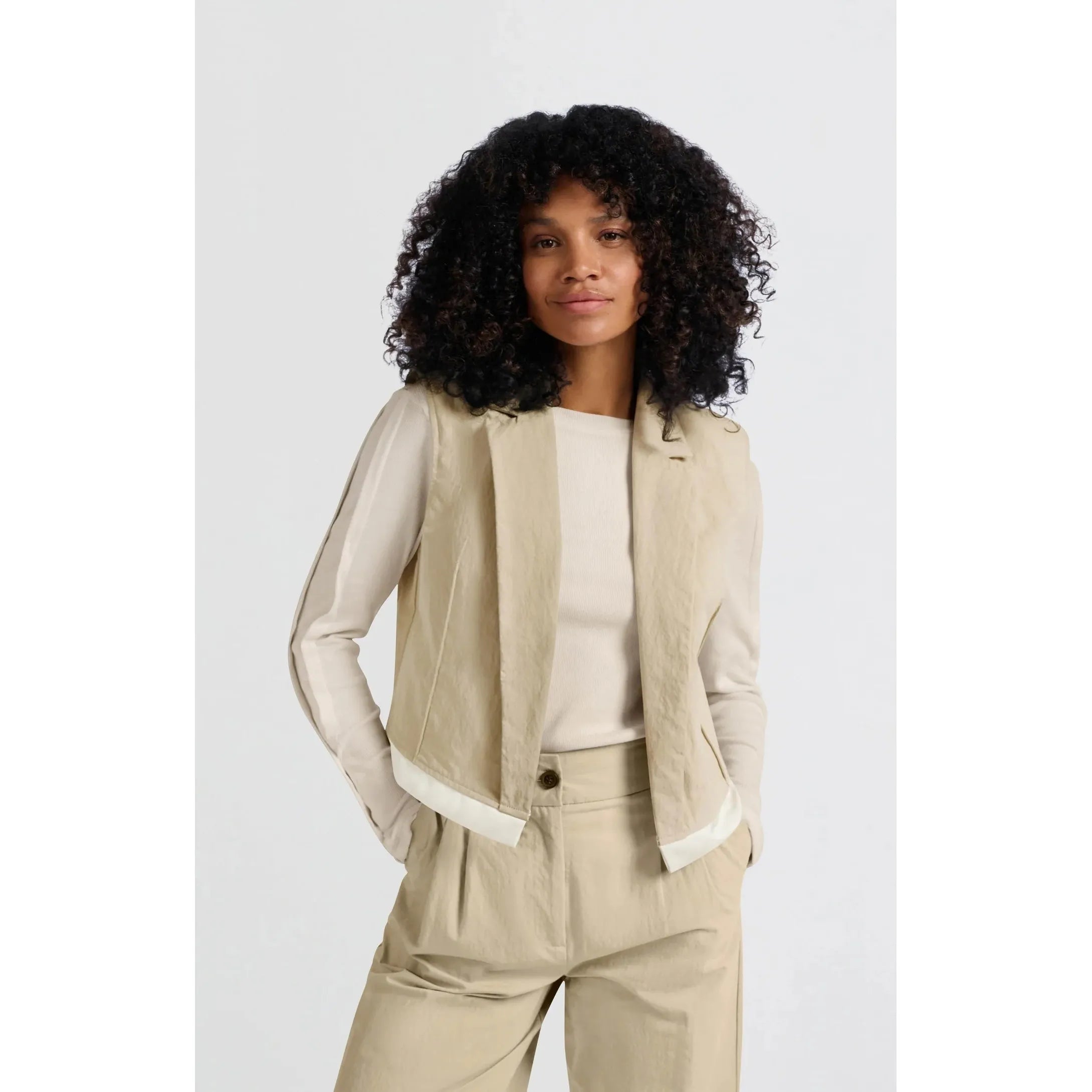 Elise Ribbed Button-Sleeve Top