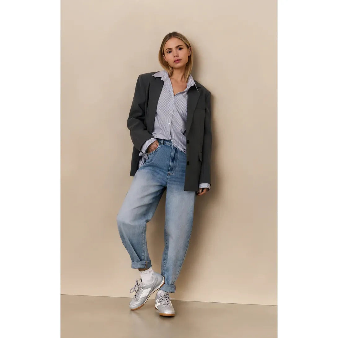 Loose Fit Jeans with High Waist