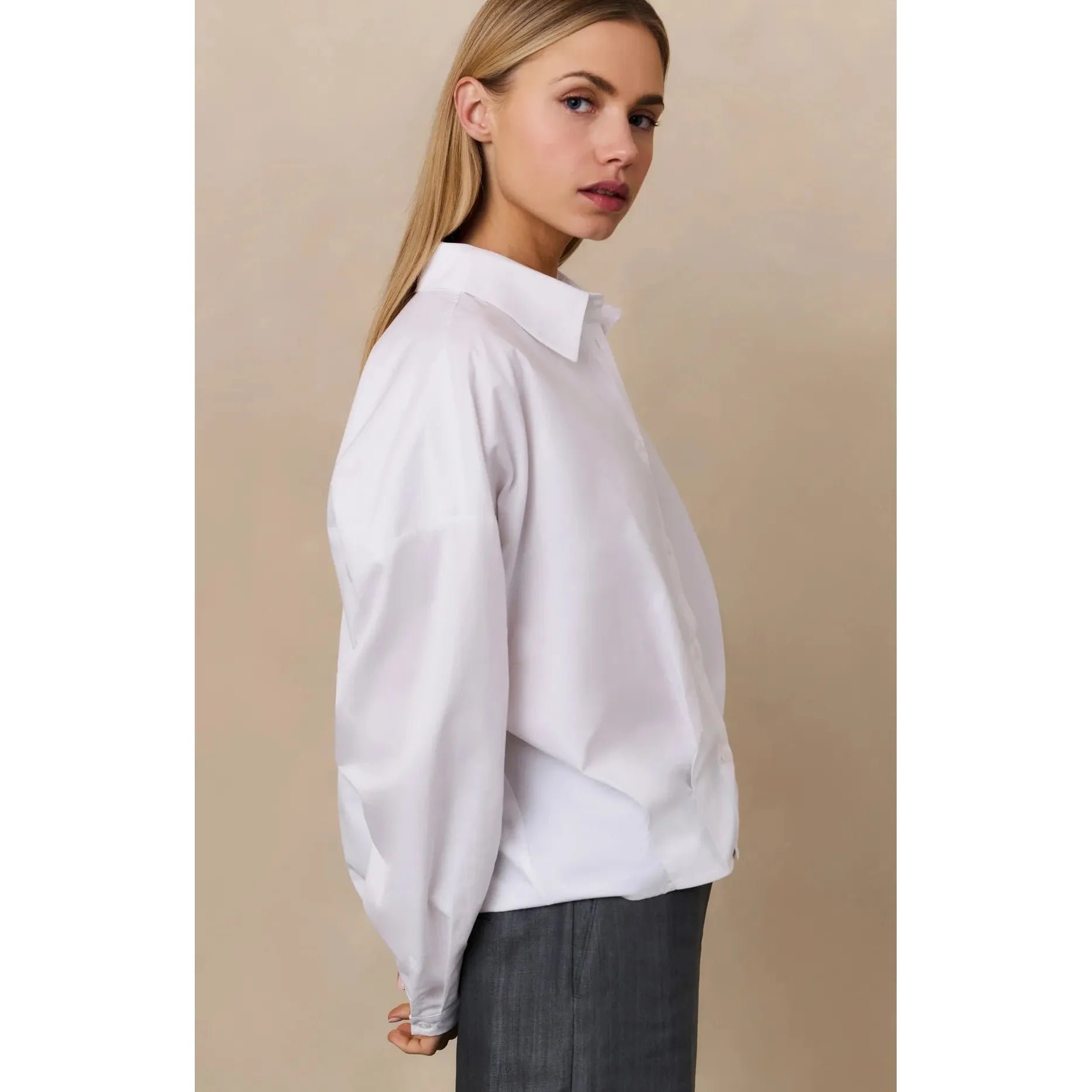 Poplin Blouse with front pleat details & Classic Collar