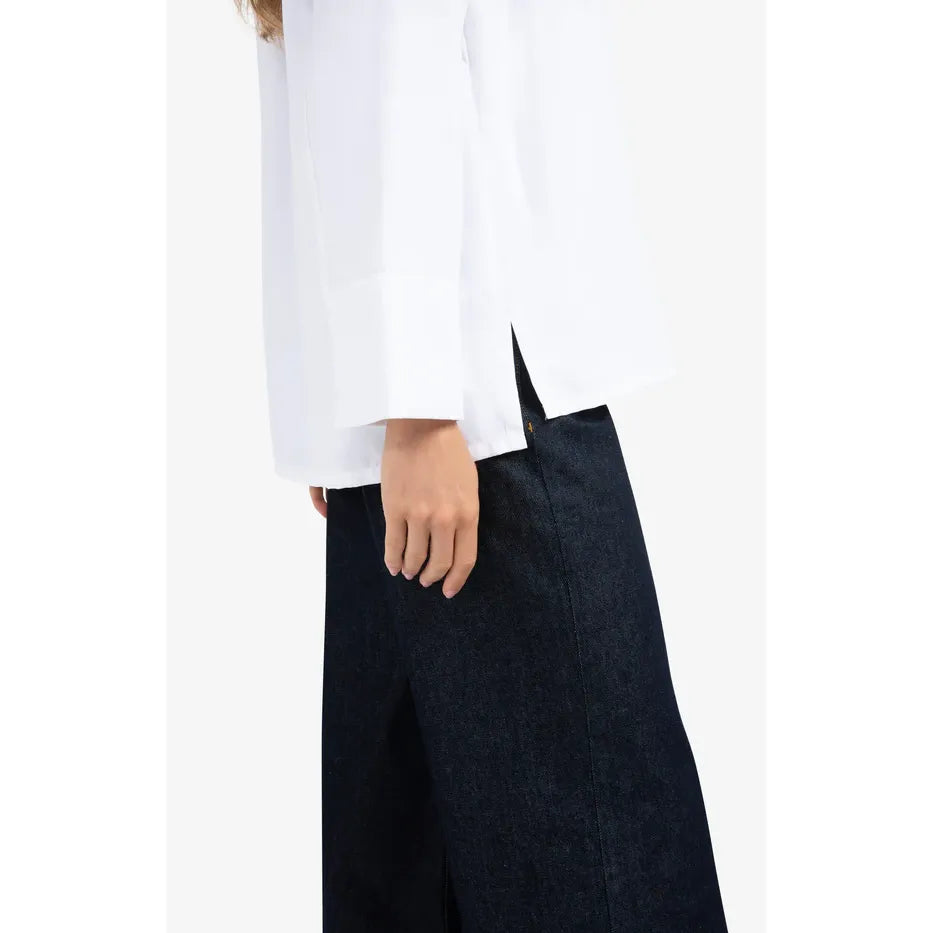 Soft oversized blouse with wide cuffs and chest pocket