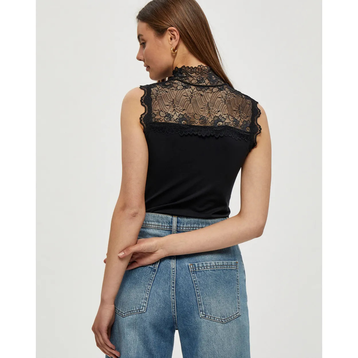 Vanessa High Neck