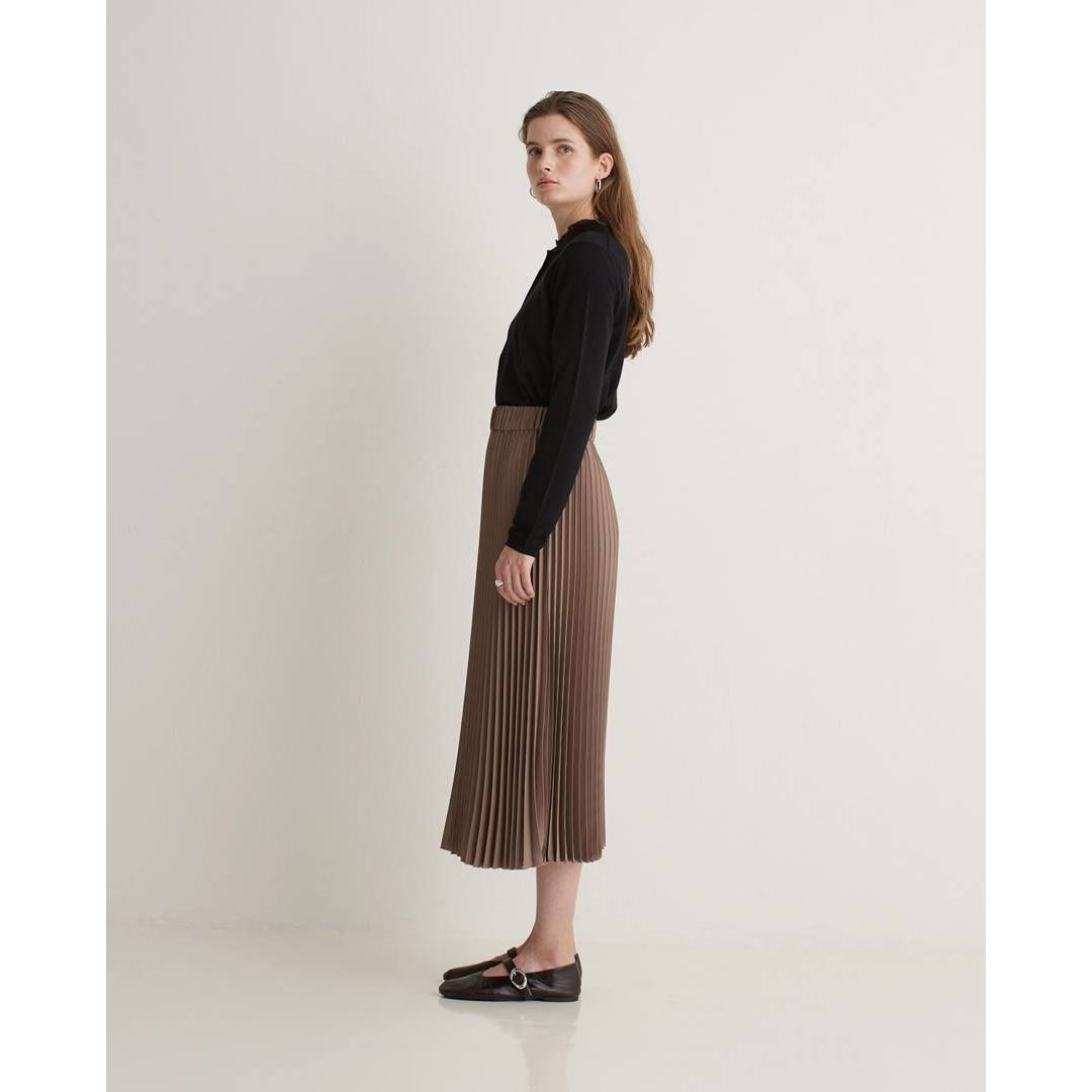 Pleated Skirt with Elastic Waistband