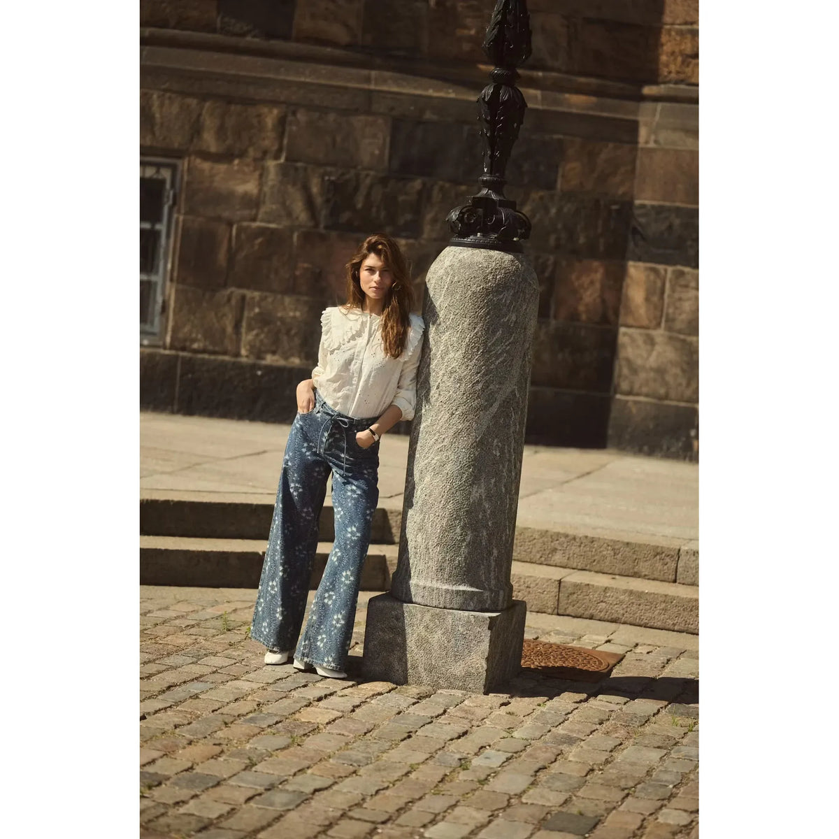 Cujilly Wide-Leg Jeans