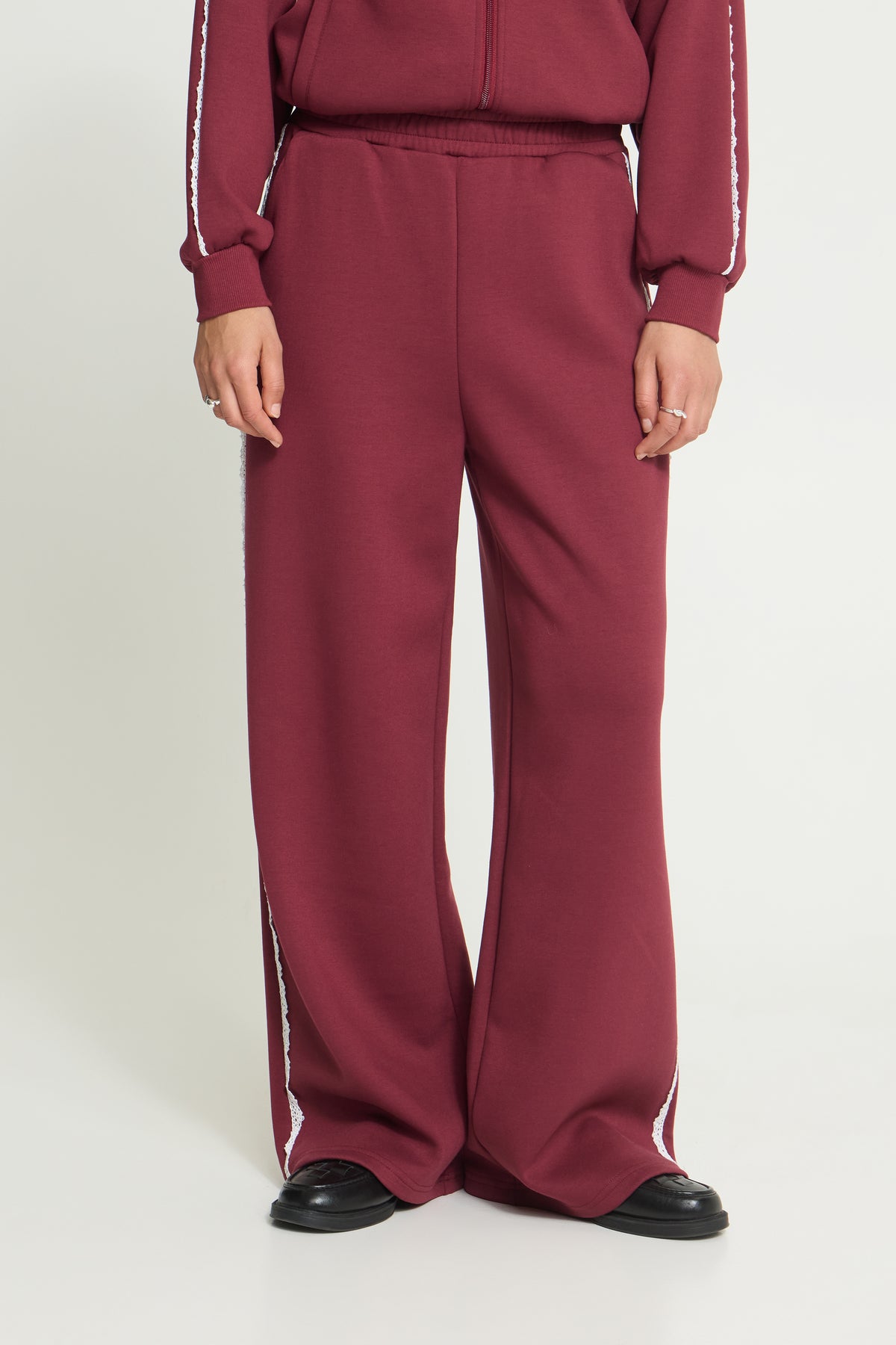 IHKATE Neo Sweats