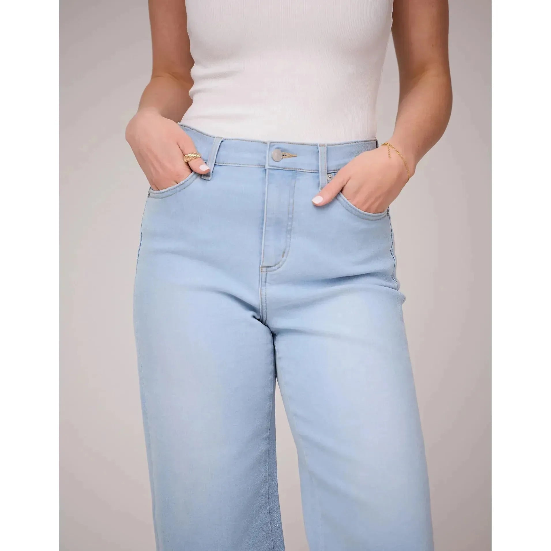 Lily Wide Leg Jeans | High-Rise