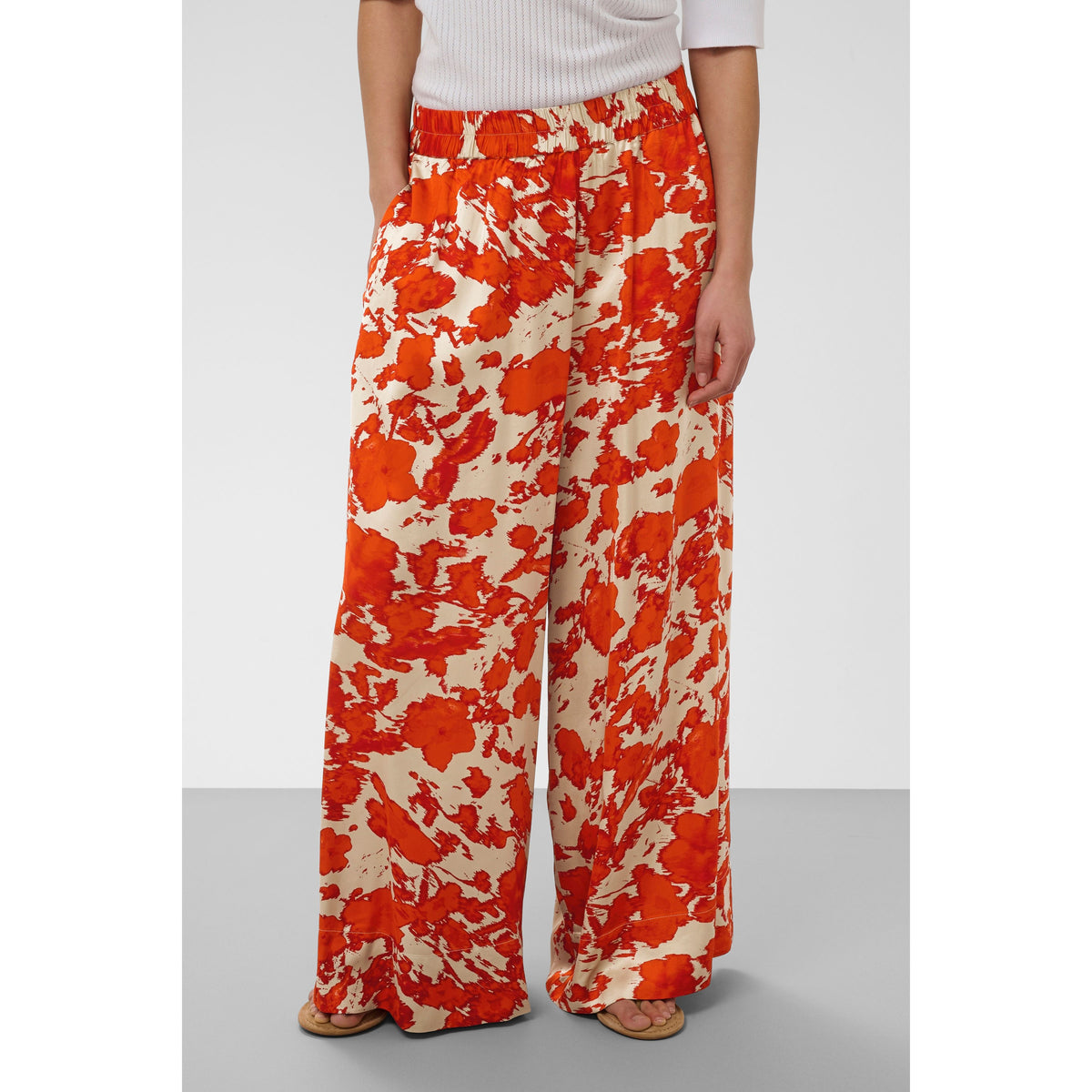 SLClero Floral Printed Pants