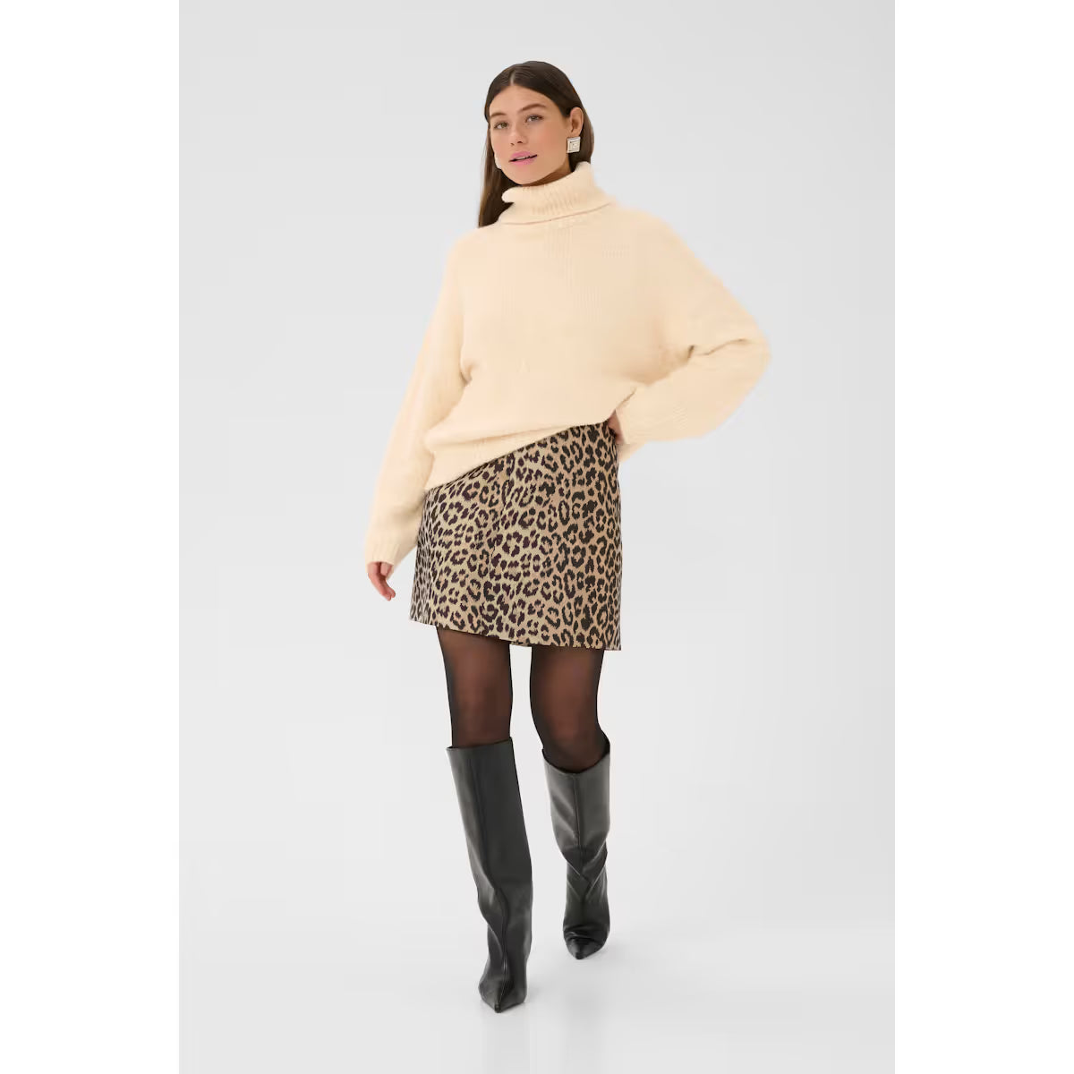 CUPriscilla Rollneck