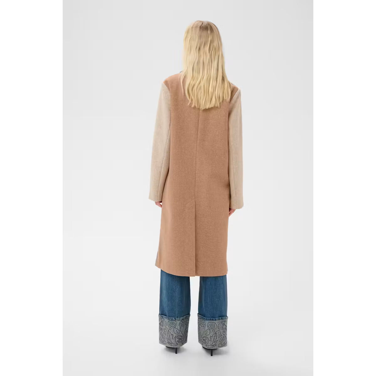 CUrivala Coat