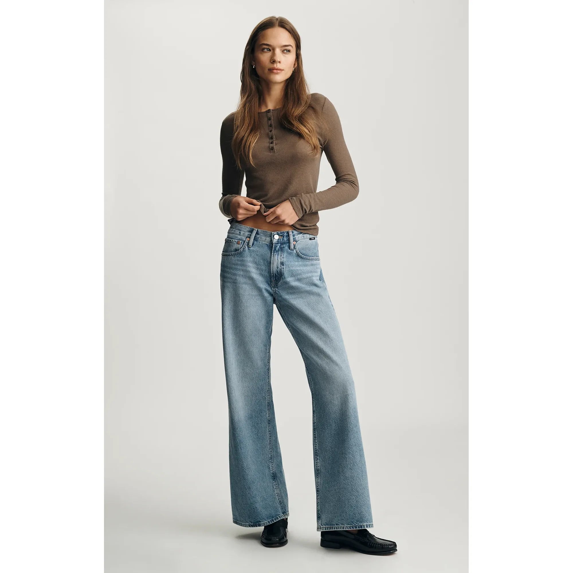 Sandy Wide Leg Jeans | Low Rise | Mid Used Classic Denim