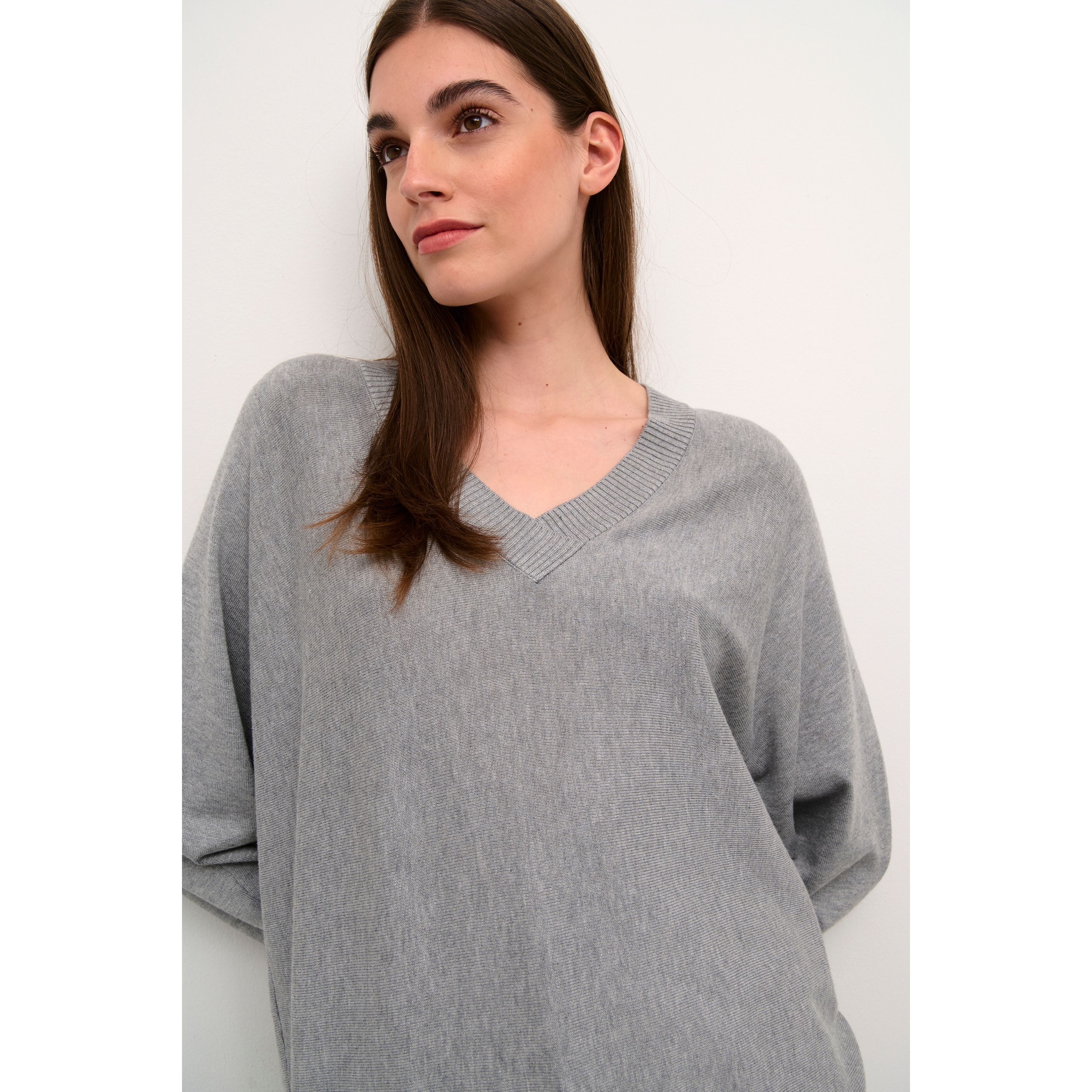 Anne Marie V-Neck Pullover