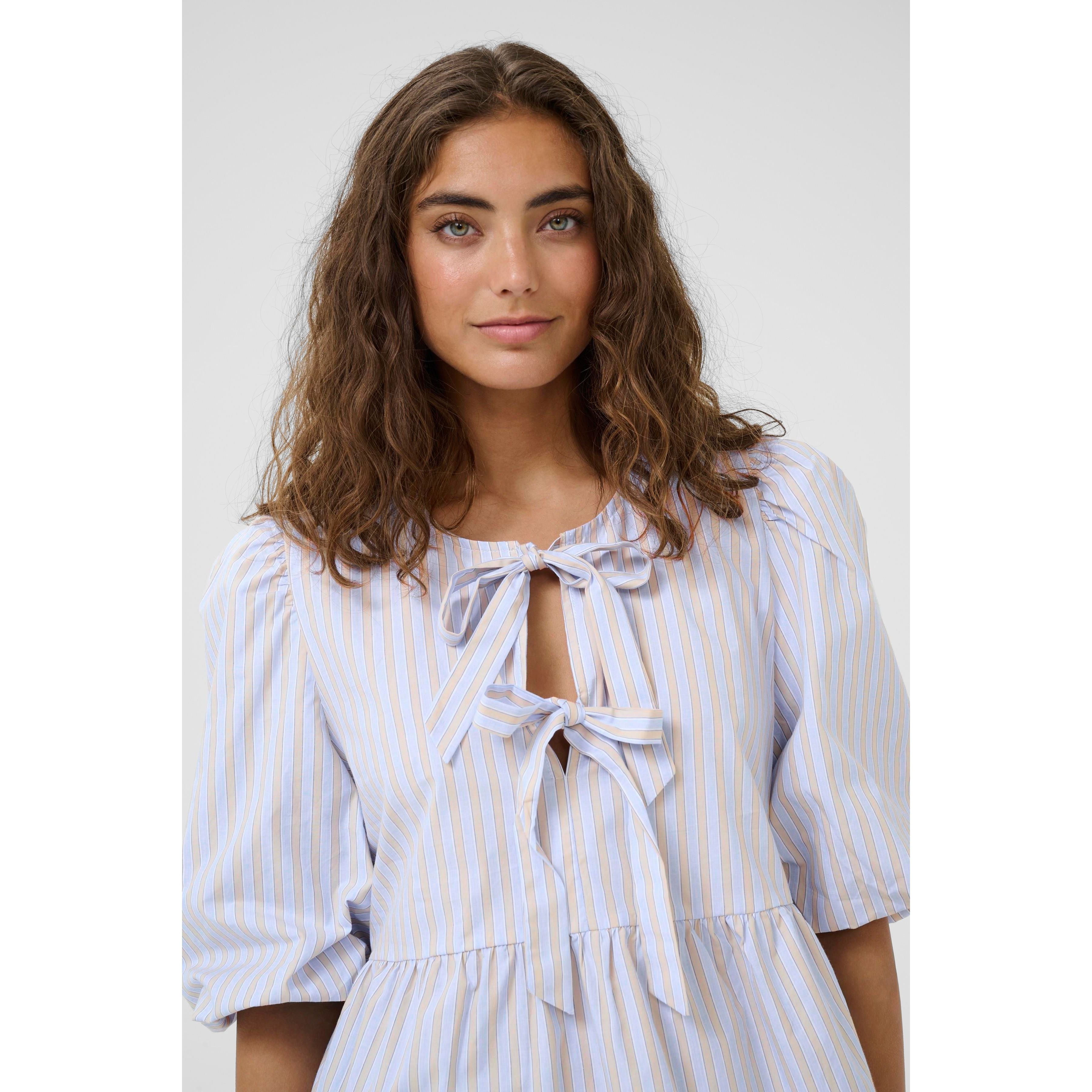 CUelia Blouse