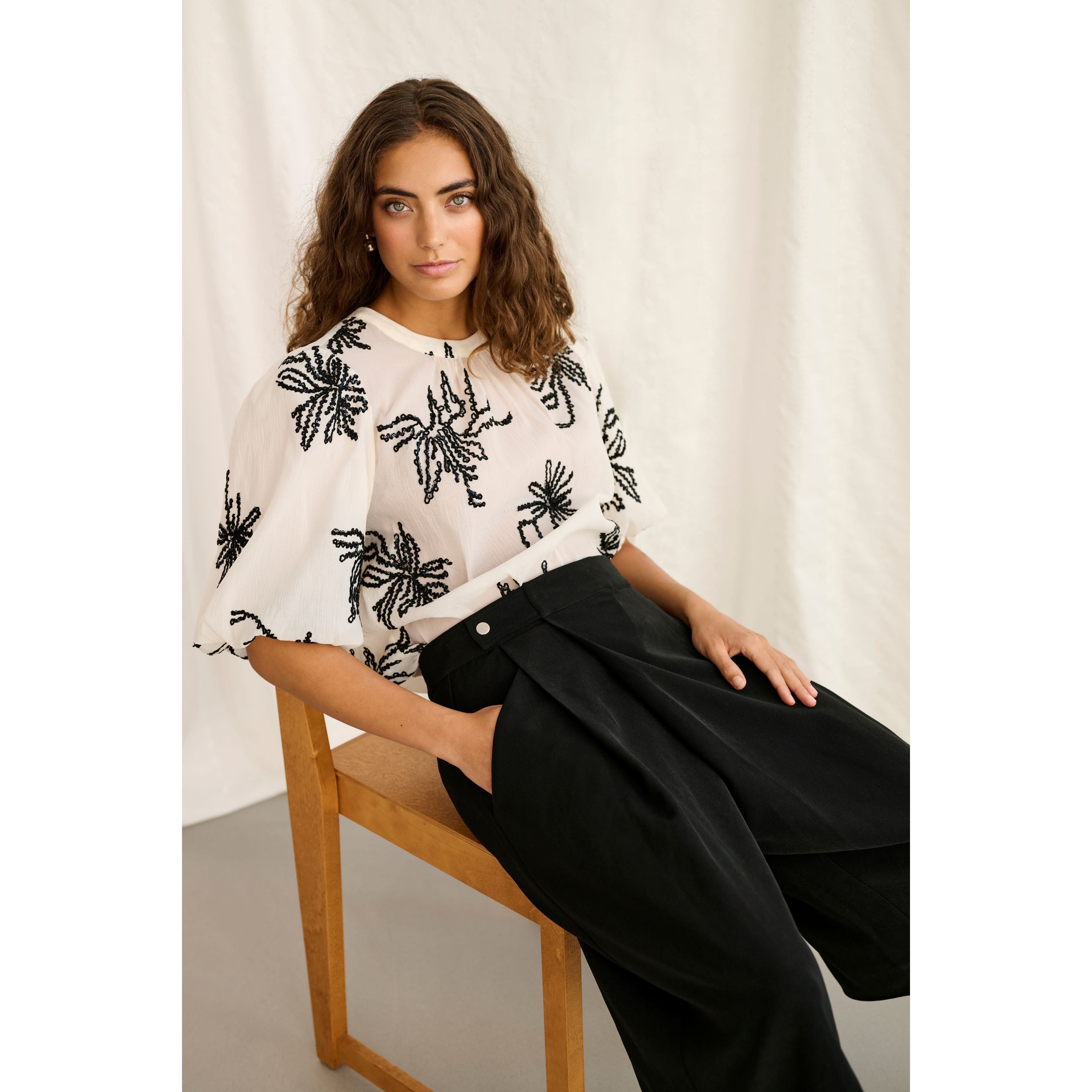 CUnalina Clara City Shorts