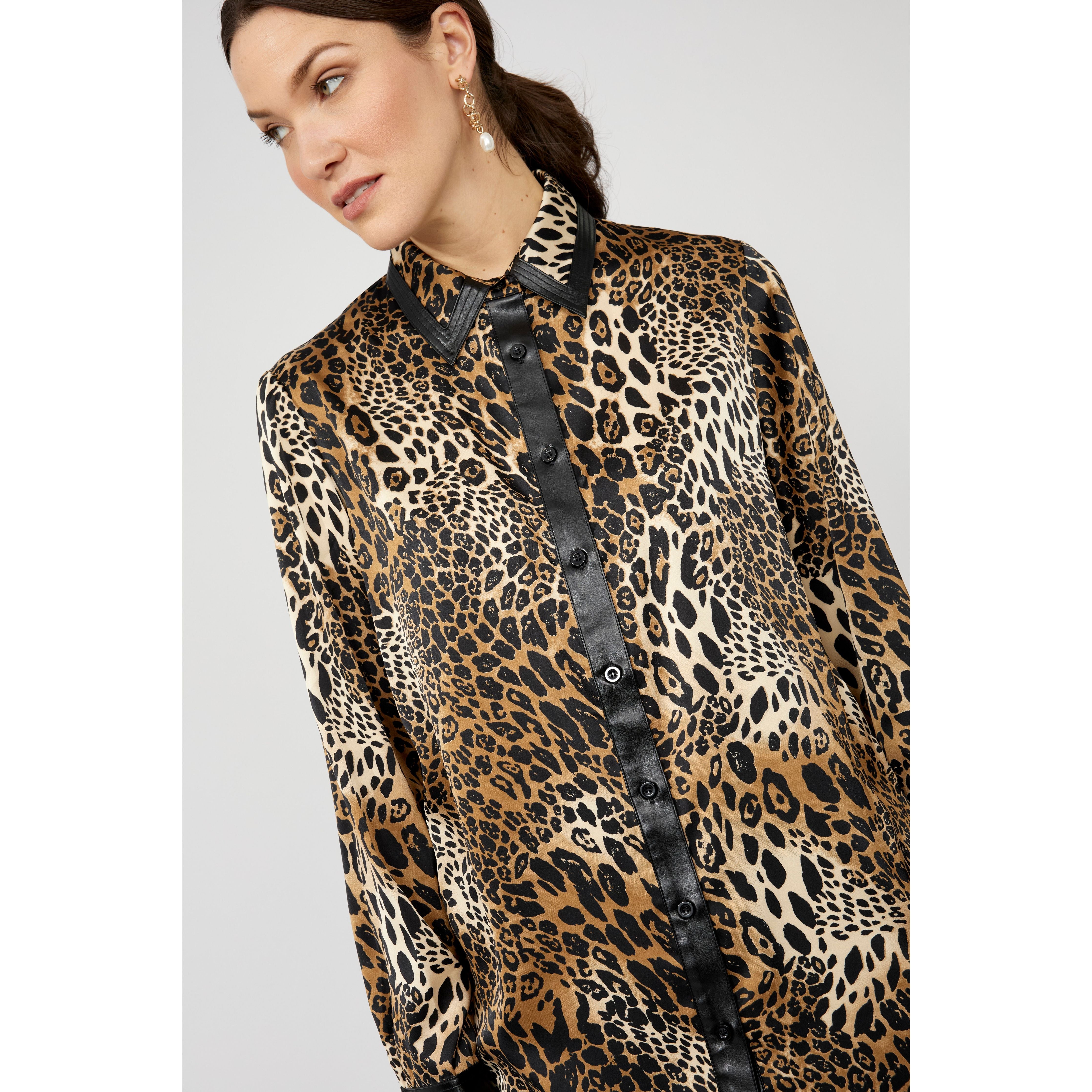 Frank Lyman Animal-print Buttoned Blouse 253782