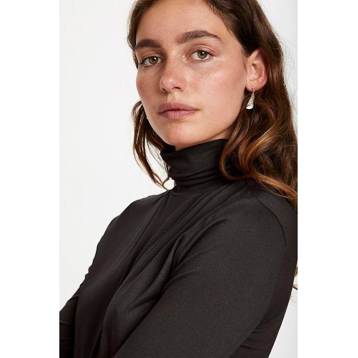 Hanadi Long Sleeve Rollneck