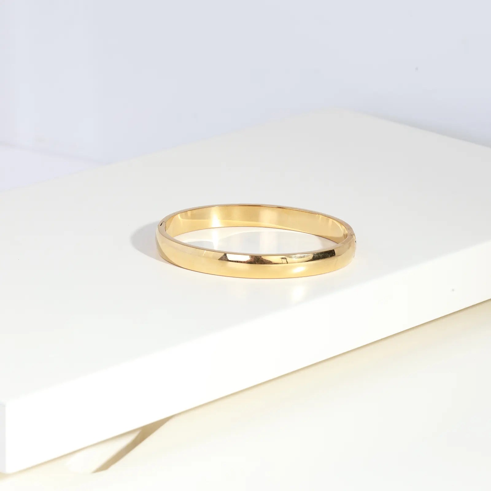 Merx 720-147-1 Bangle Gold 8mm