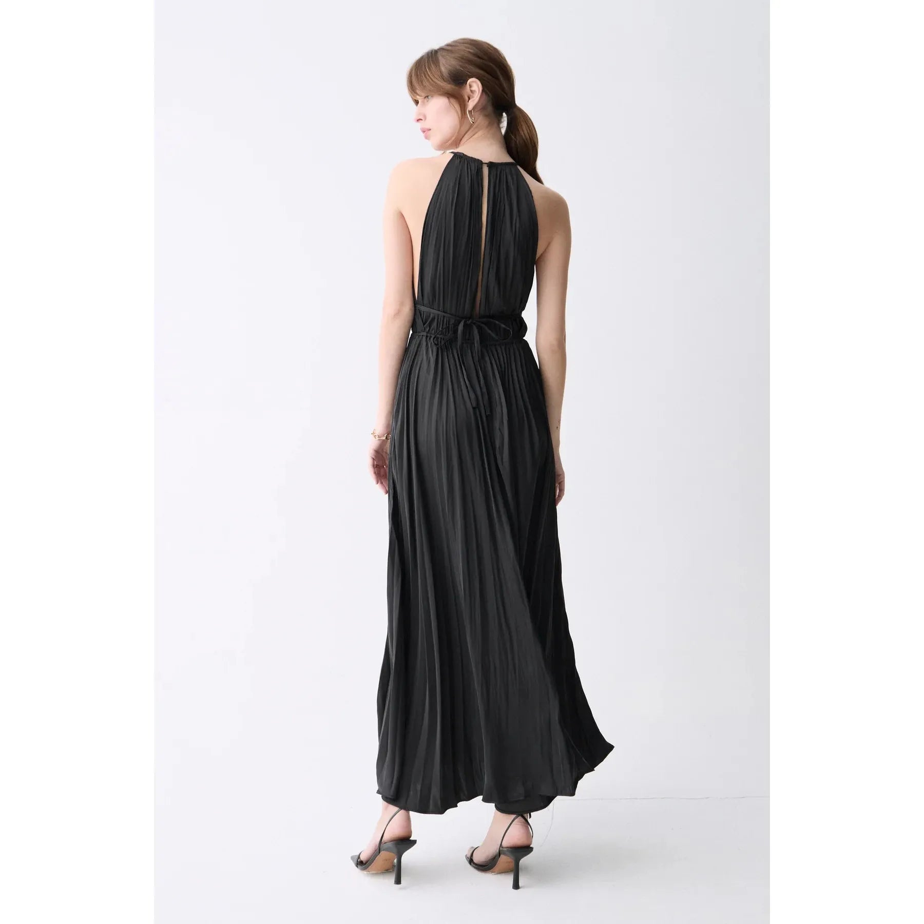 MONFORTE DRESS IN BLACK