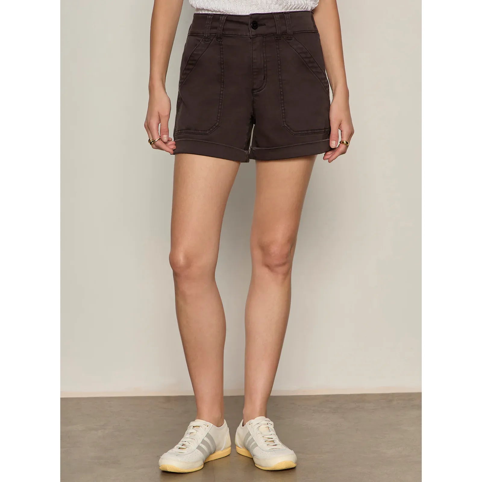 Wander On Short