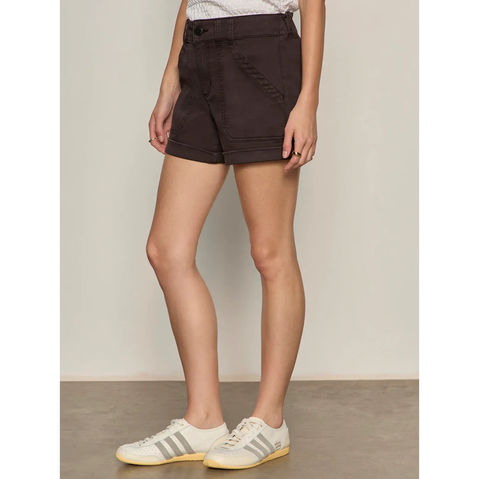 Wander On Short