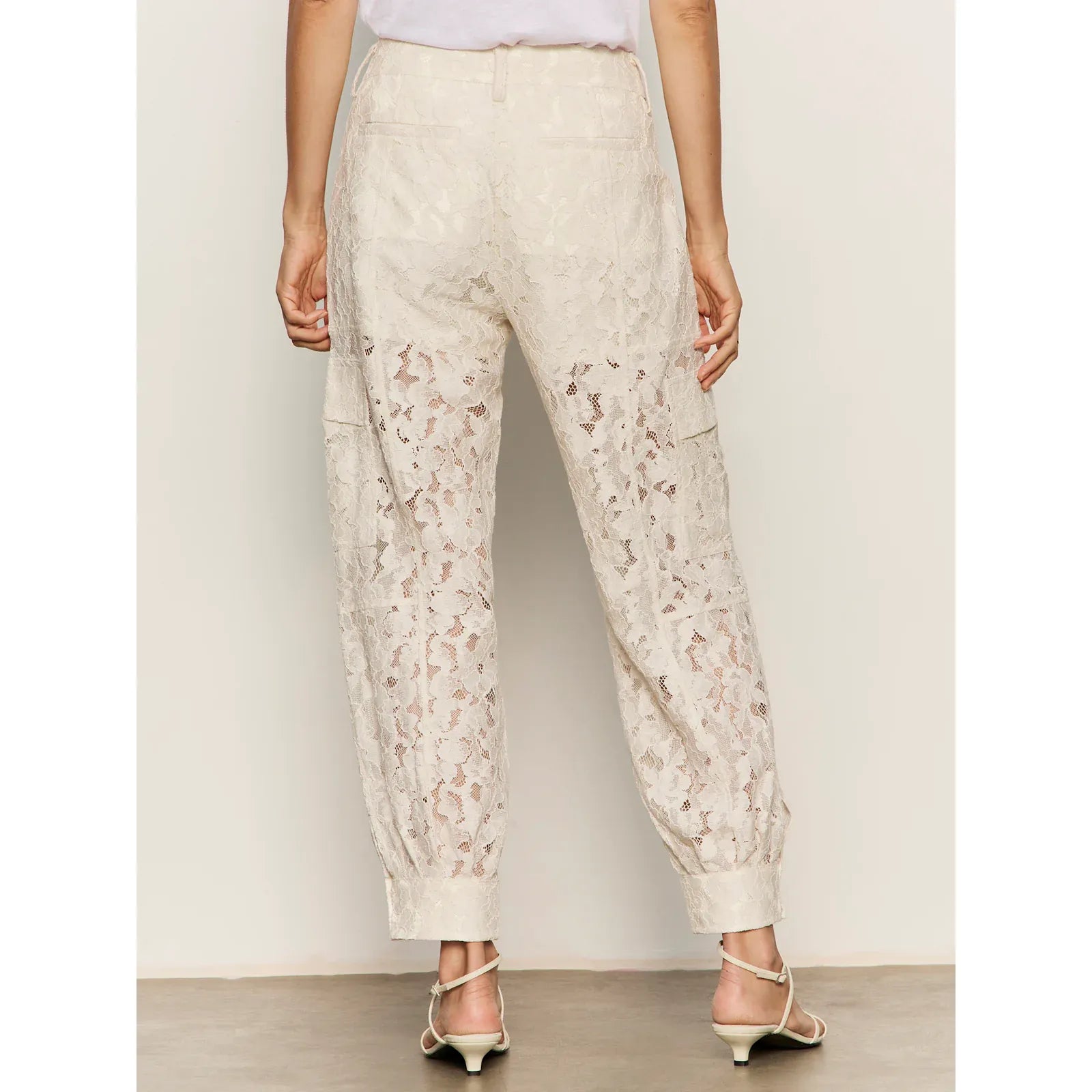 Soft Volume Lace Pant