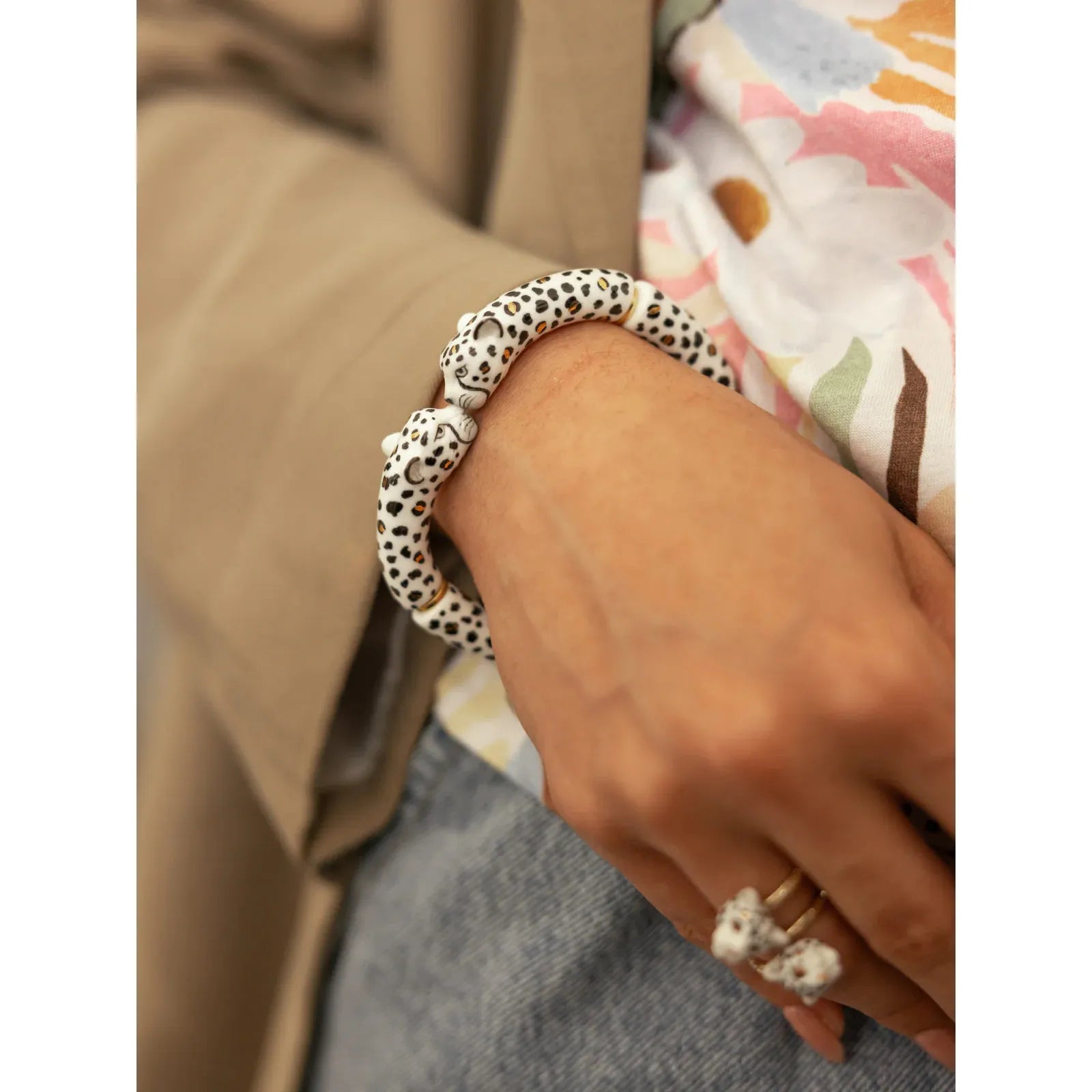 White and Gold Leopard Kiss Bracelet