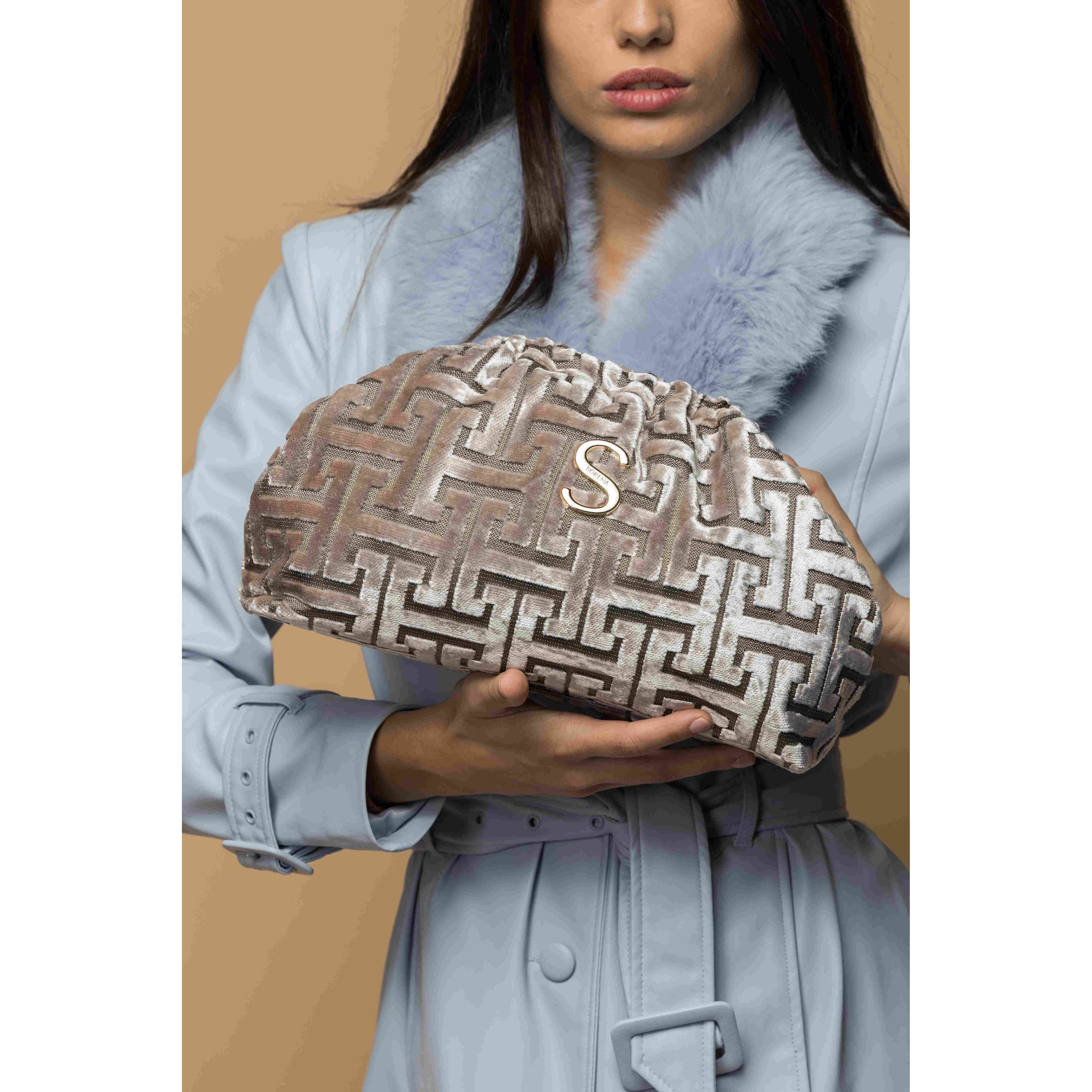 Daphne Bucket Bag