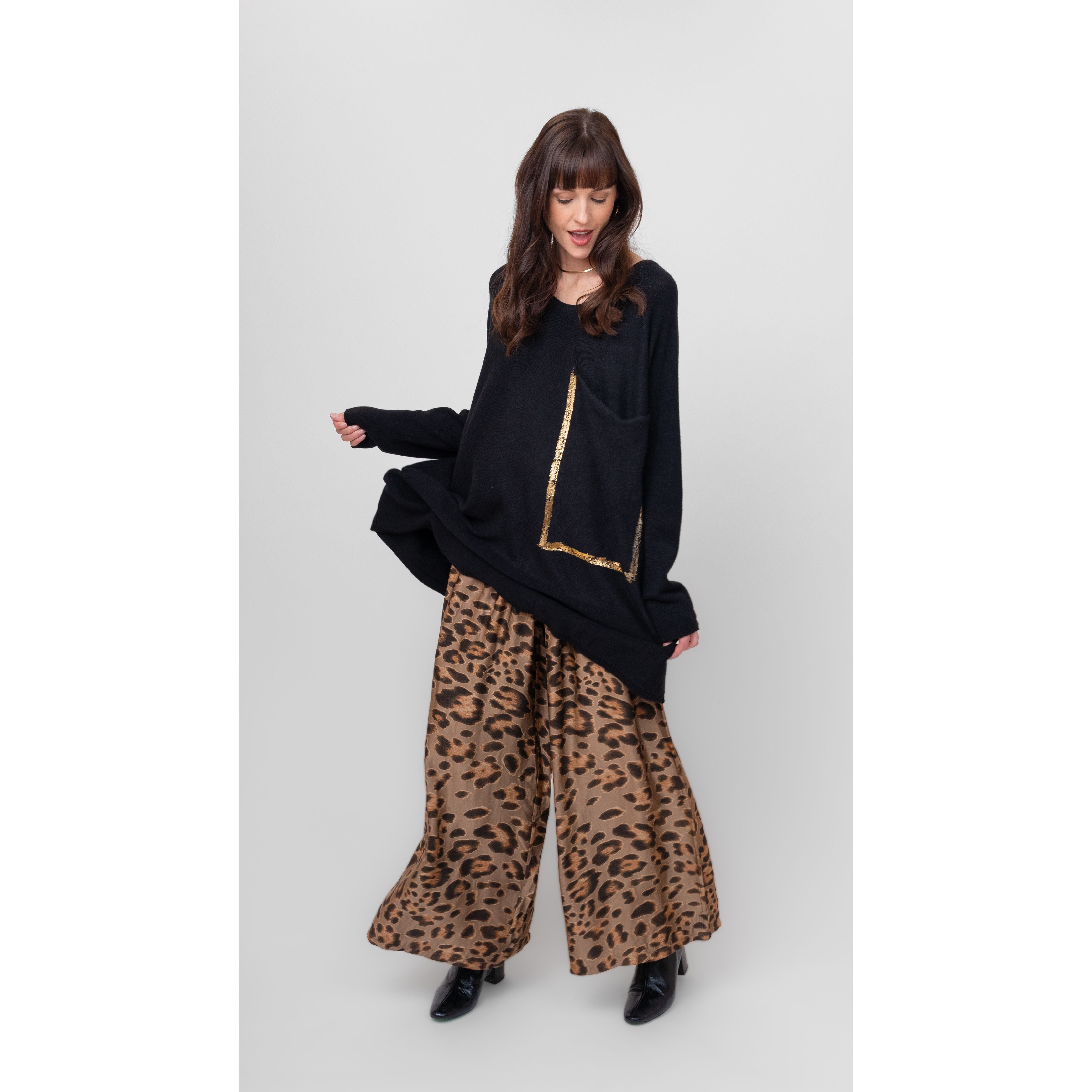 Oversized Black Pullover