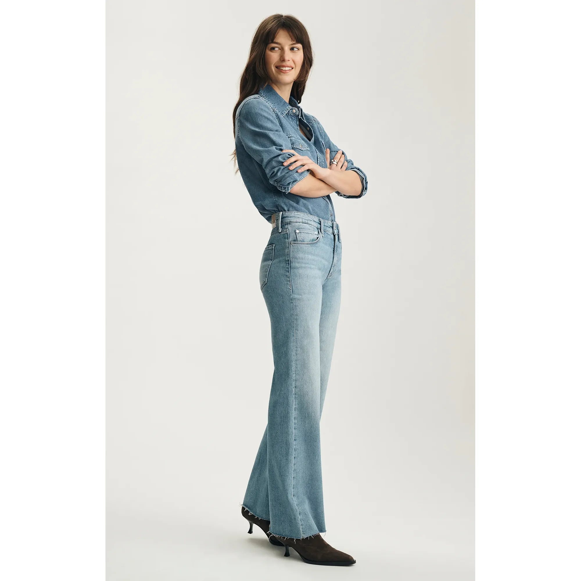 Grace Relaxed Flare Jeans | Mid Rise