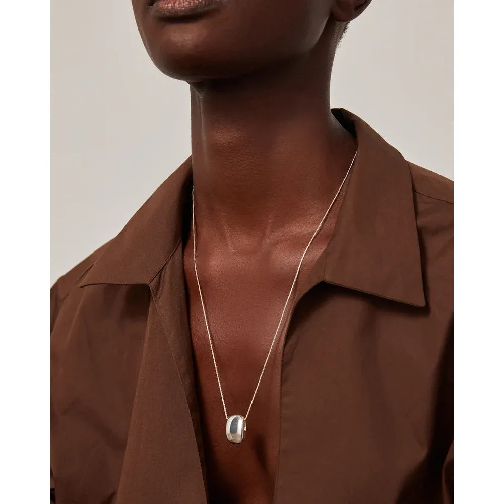 Leon Pendant Necklace