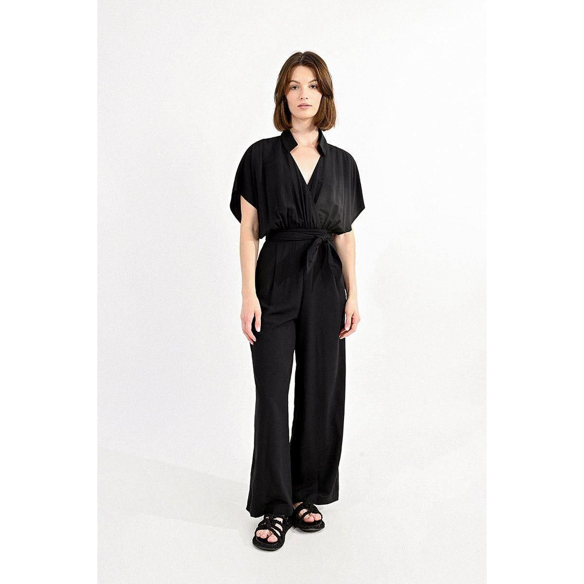 Chic Collared Jumpsuit