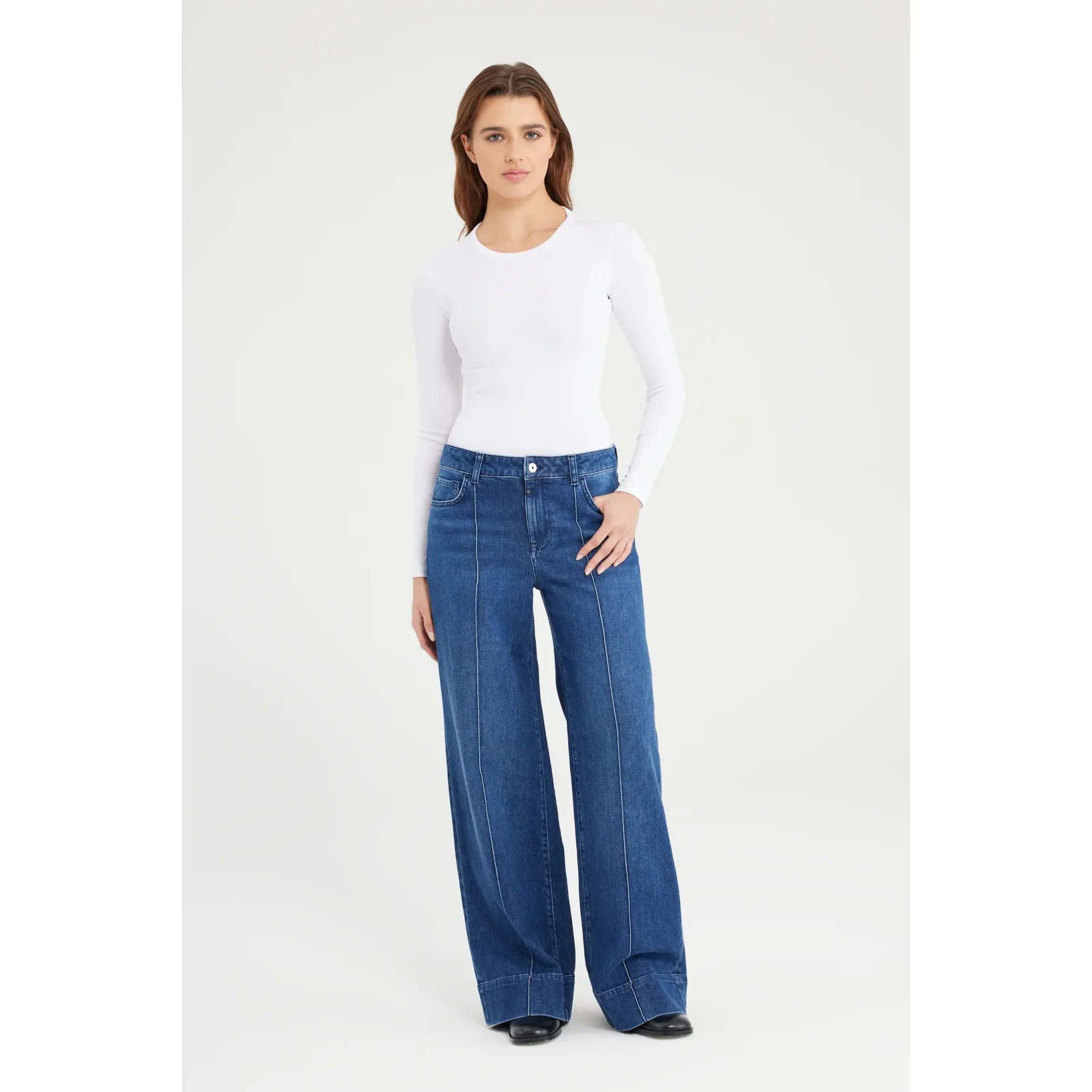 Layla Mid-Waist Wide Straight Leg Jeans