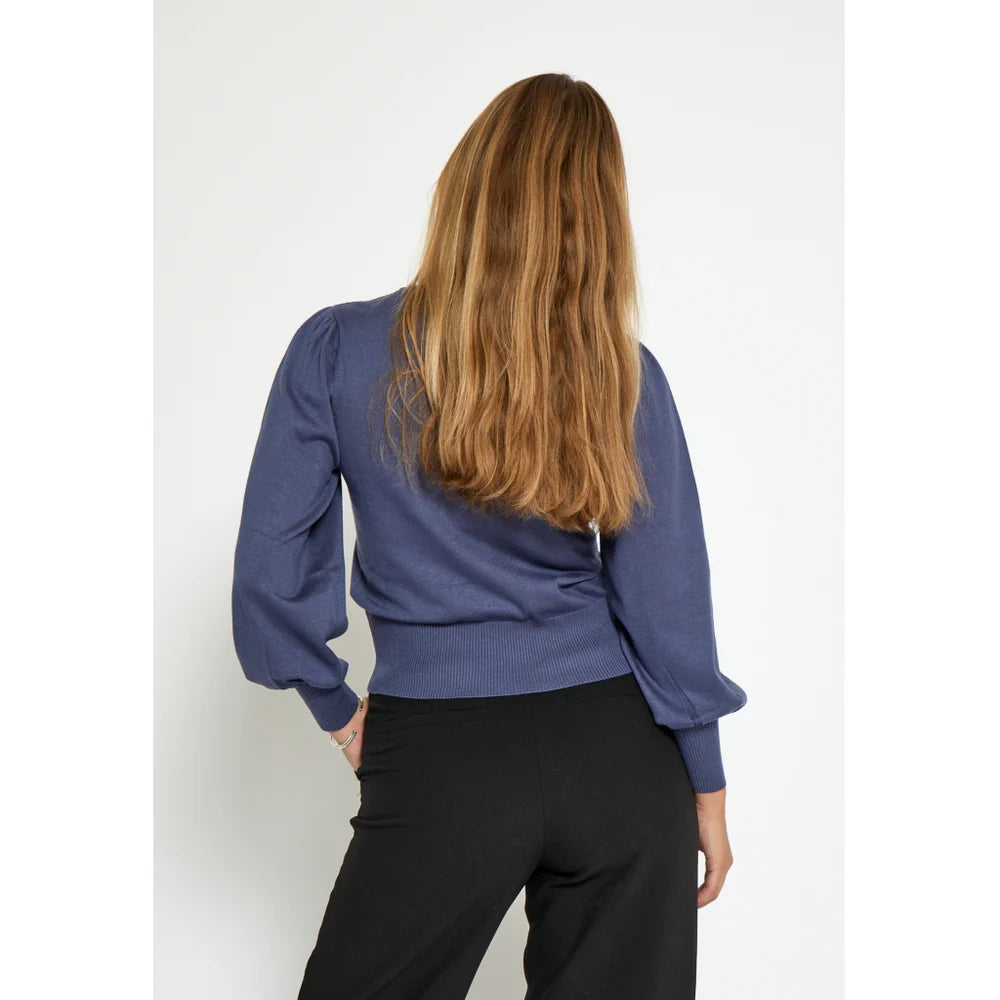 Liva Long Sleeve Pullover