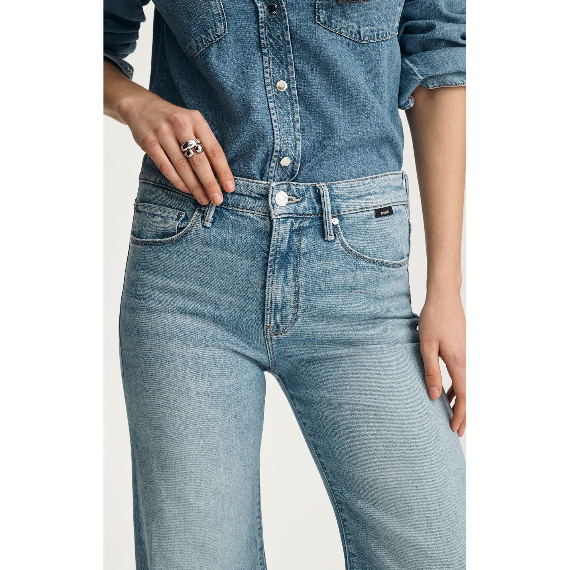 Grace Relaxed Flare Jeans | Mid Rise
