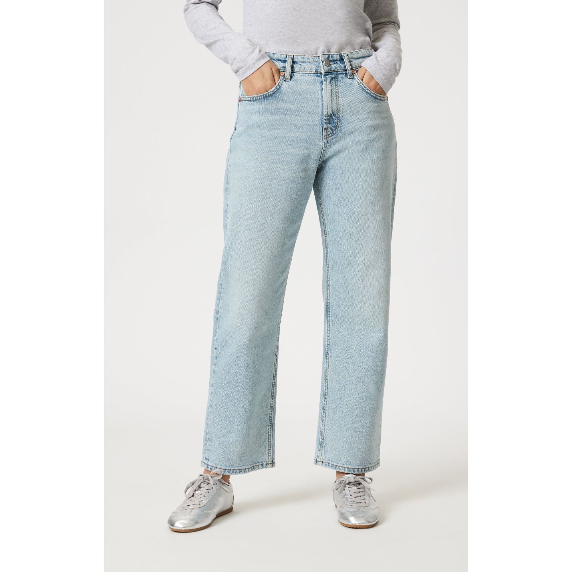 Savannah Straight Leg Jeans | High Rise | 29"